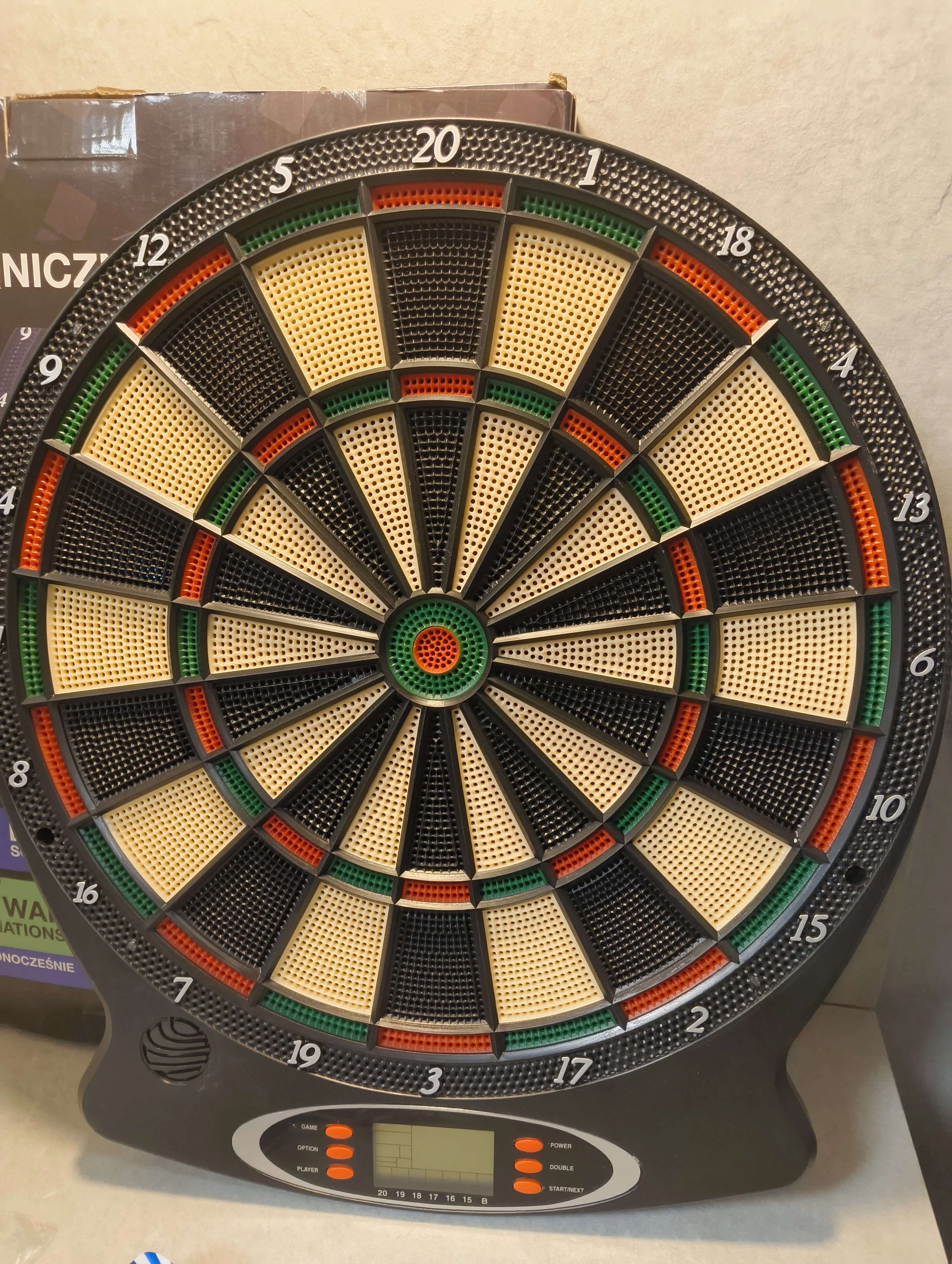 tarcza-do-rzutek-darta-enero-model-sportowo-dart-45-cm-6-rzutek-sportowo