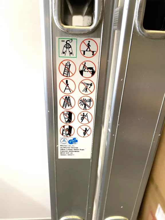 drabina-powerfix-profi-przegubowa-33m-liczba-szczebli-16