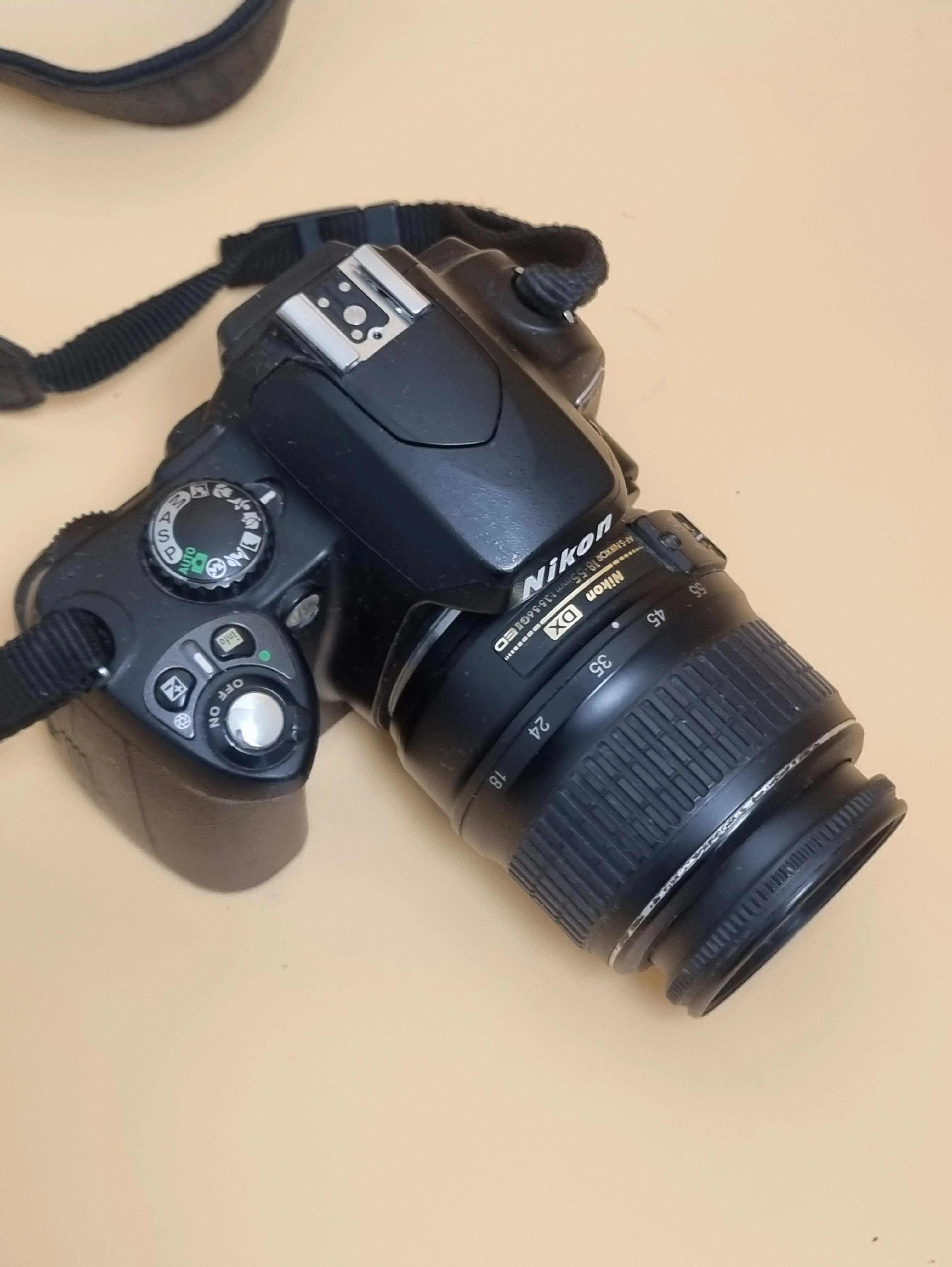 aparat-nikon-d40obiektyw-marka-248811-1939856