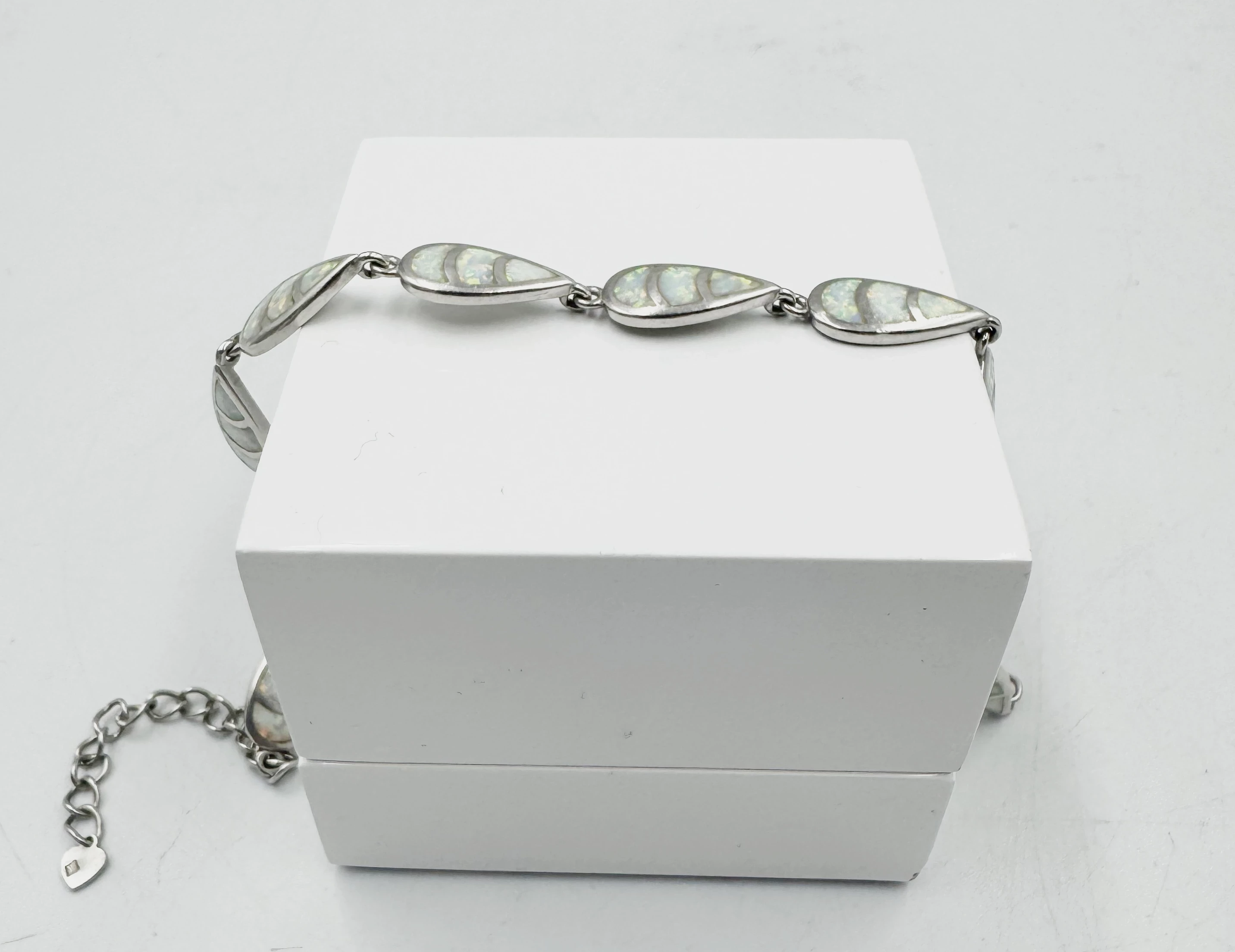 piekna-srebrna-bransoletka-z-kamieniami-1412-gr-pr925-material-15835-4