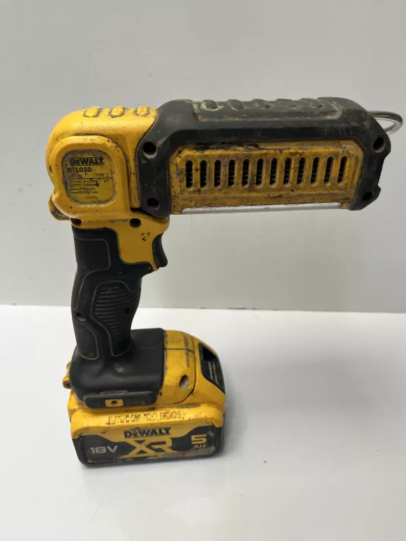 latarka-dewalt-dcl050-z-bateria-5ah-waga-produktu-z-opakowaniem-jednostkowym-3000