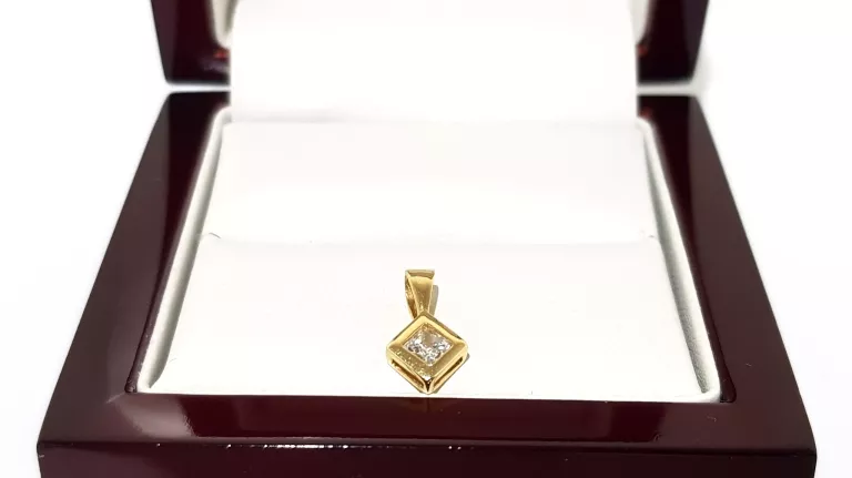 wyrob-jubilerski-uzywany-zlota-zawieszka-pr585-057g-6x12mm-rodzaj-2205-2