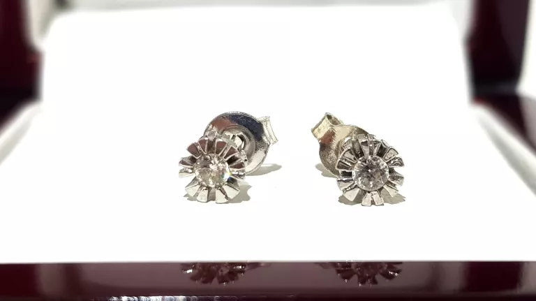 wyrob-jubilerski-uzywany-zlote-kolczyki-kwiatki-pr585-srednica-5mm-095g-rodzaj-zapiecia-2207-1