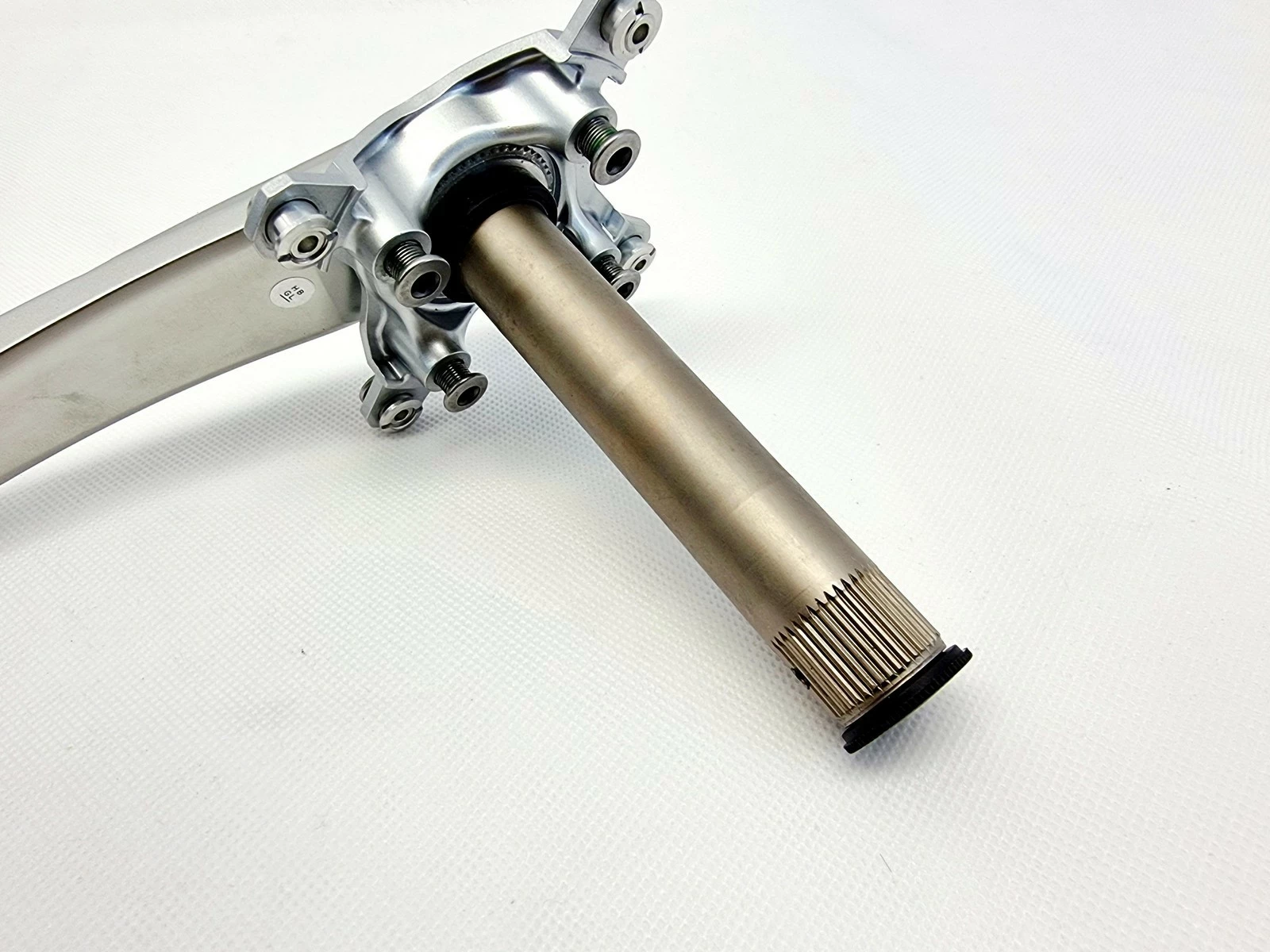 korba-shimano-deore-xt-fc-m771-k-170mm-mocowanie-na-osi-127978-3