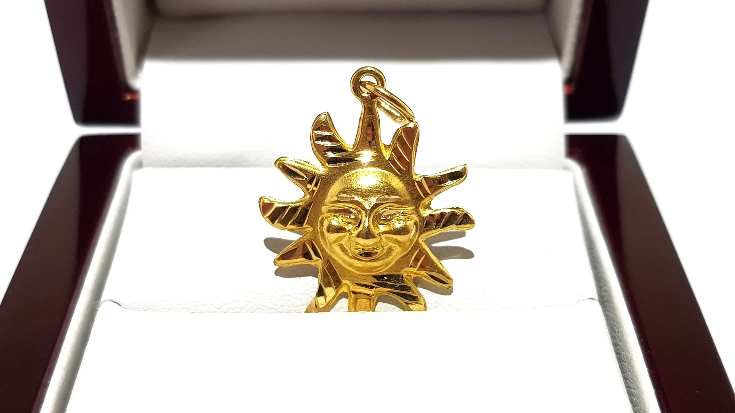 wyrob-jubilerski-uzywany-zlota-zawieszka-slonce-pr750-srednica-2cm-186g-warszawska-162-lomianki