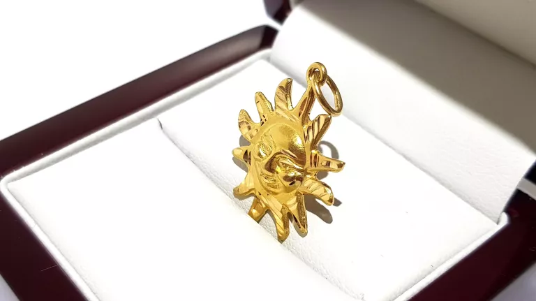 wyrob-jubilerski-uzywany-zlota-zawieszka-slonce-pr750-srednica-2cm-186g-rodzaj-2205-2