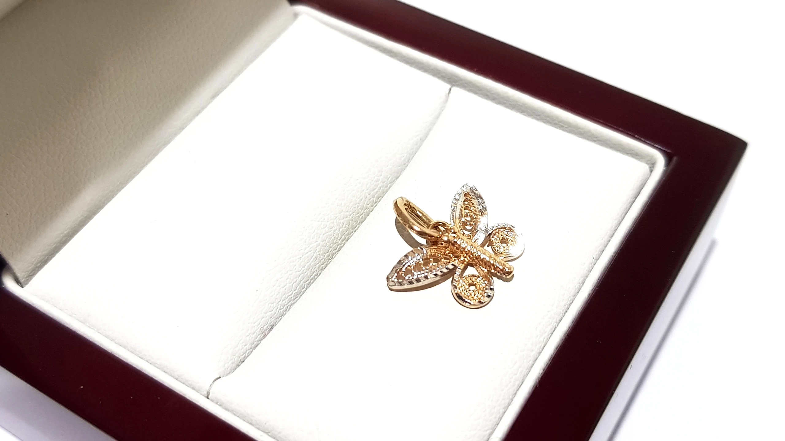 wyrob-jubilerski-uzywany-zlota-zawieszka-misterny-motyl-pr585-13cm-075g-ean-gtin-5901050767514