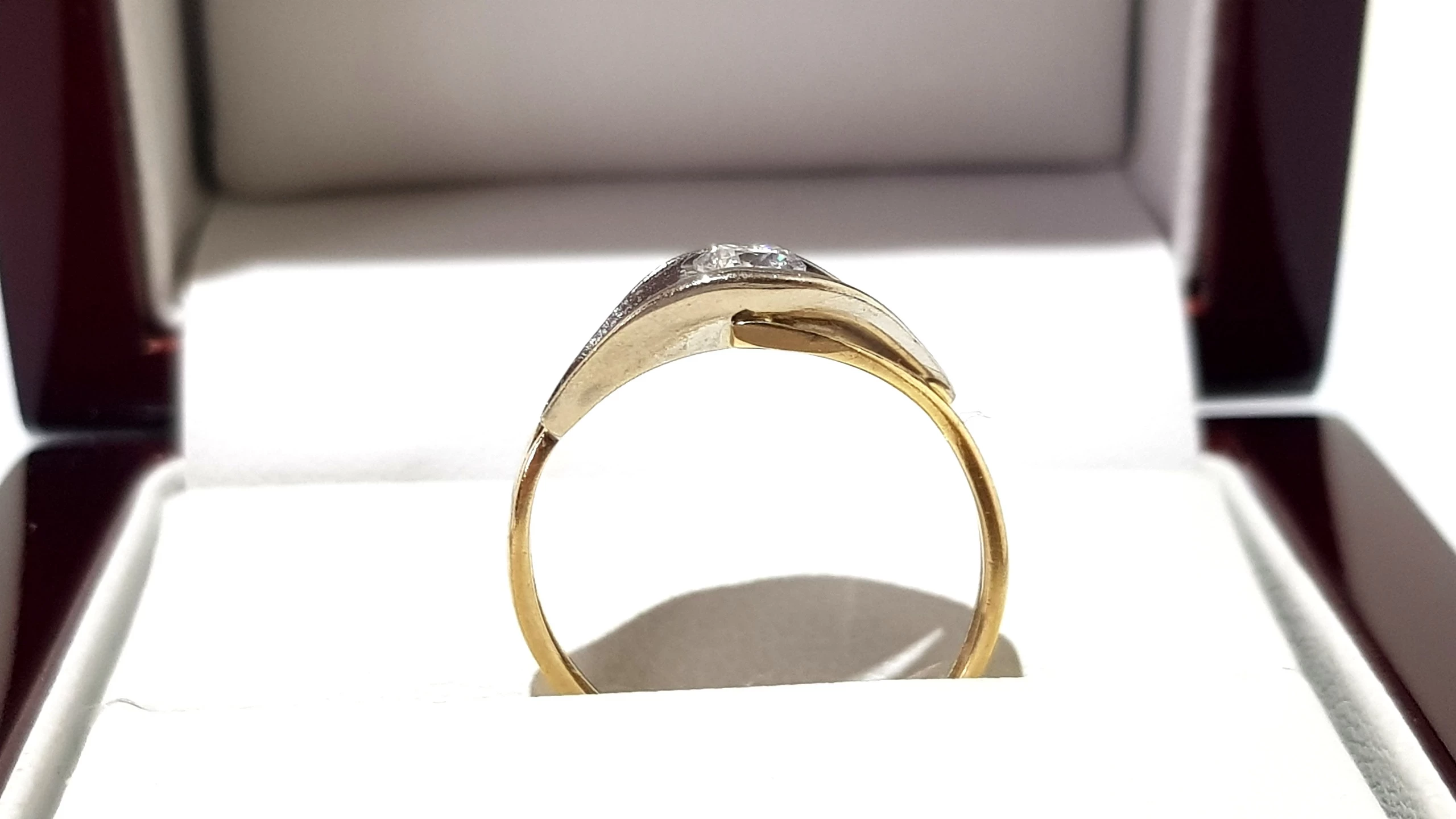 wyrob-jubilerski-uzywany-zloty-pierscionek-listek-pr585-r11-154g-rodzaj-2205-16