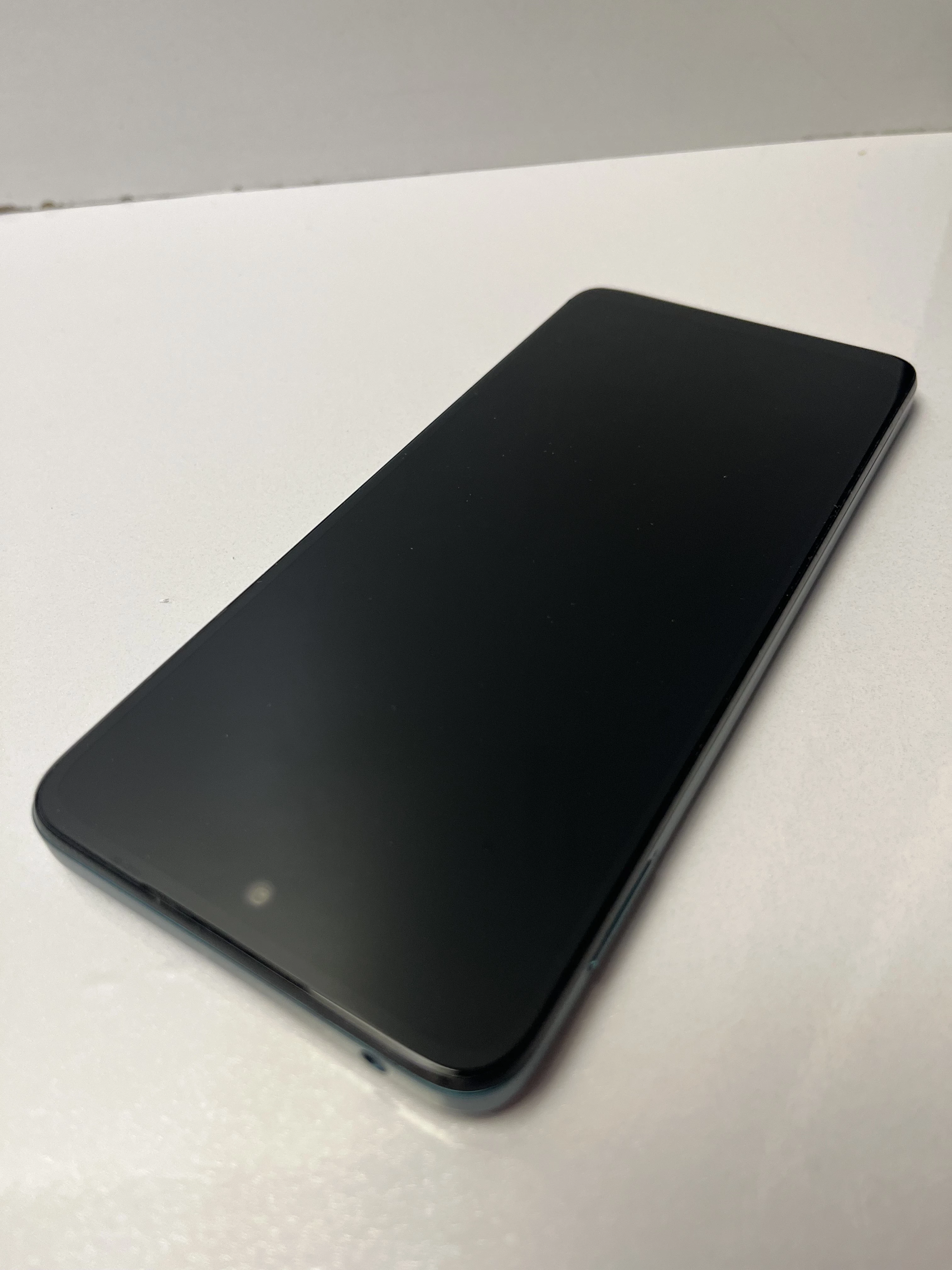 telefon-motorola-moto-g05-4128gb-kod-producenta-xt2523-3