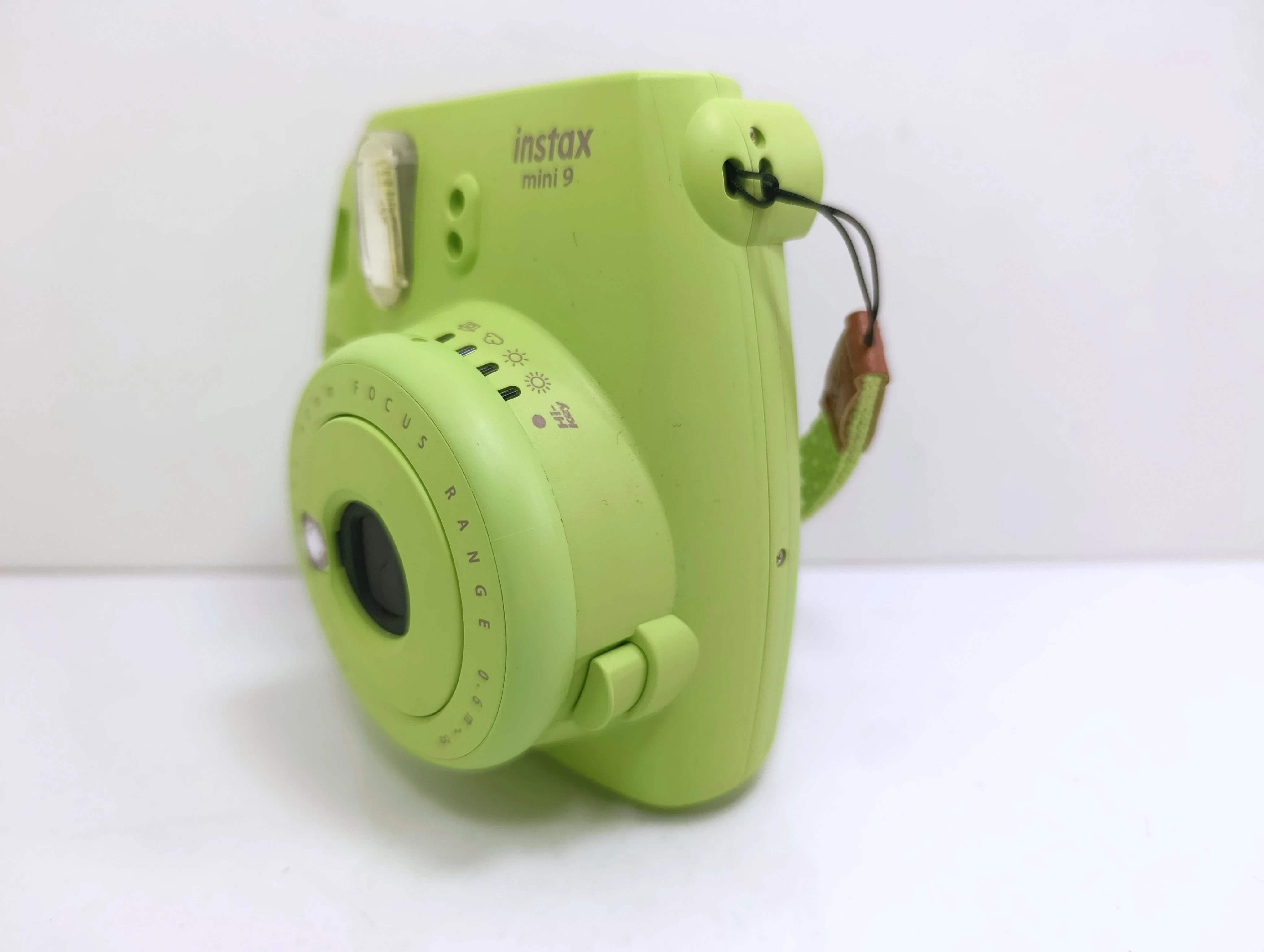 aparat-fujifilm-instax-mini-9-model-instax-mini-9