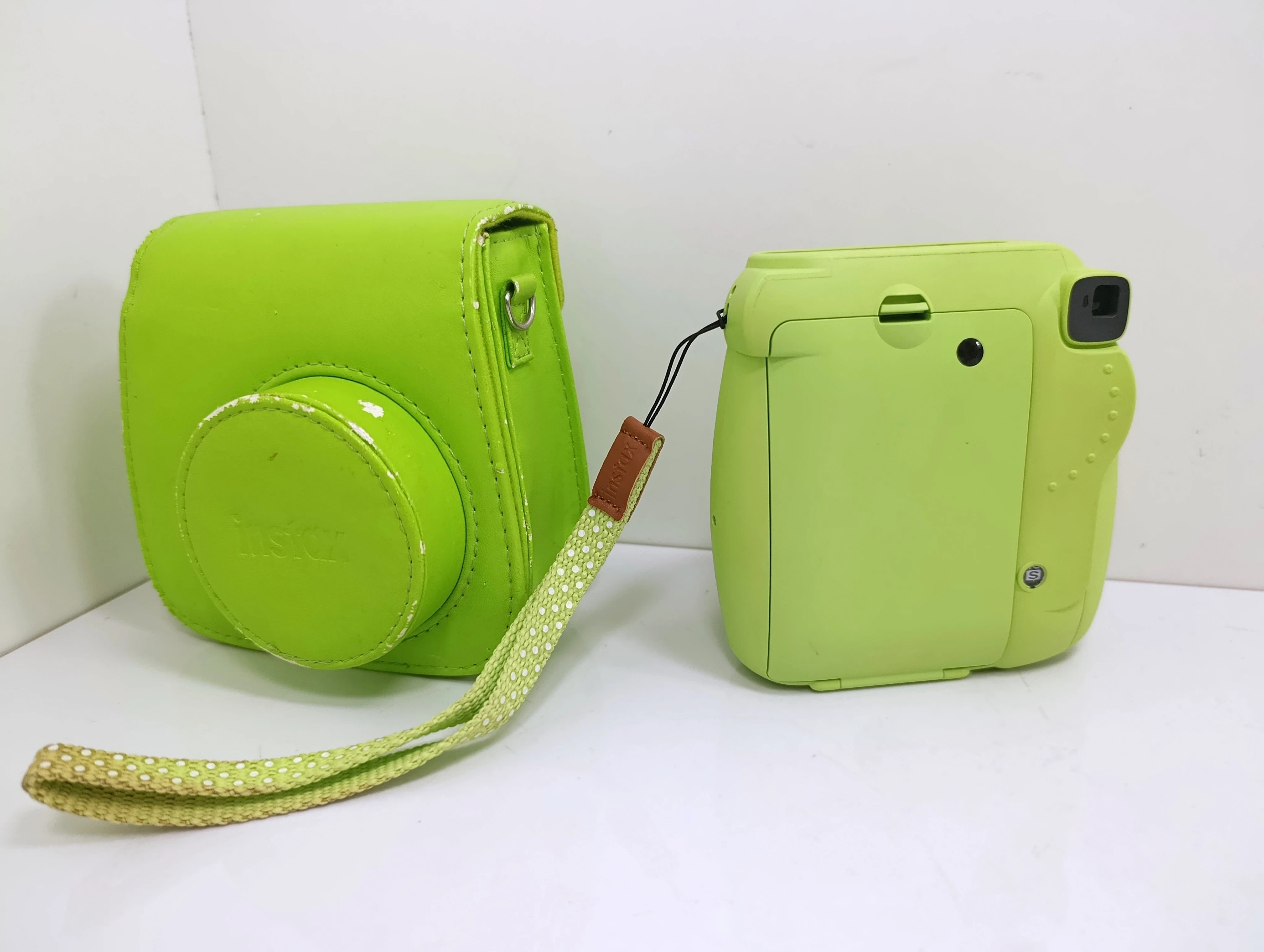 aparat-fujifilm-instax-mini-9-stan-11323-2