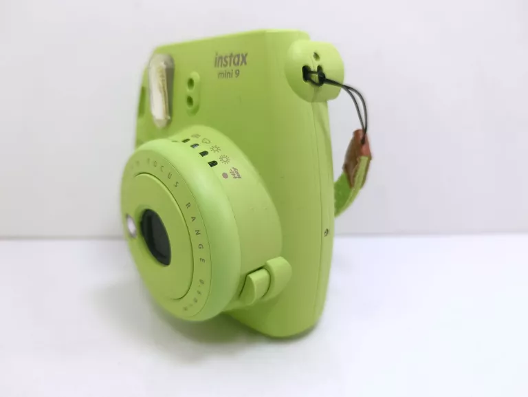 aparat-instax-mini-9-model-instax-mini-9