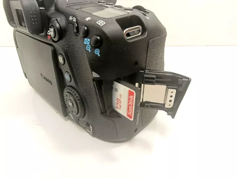 lustrzanka-canon-eos-80d-obiektyw-18-55-rozmiar-matrycy-206882-228774