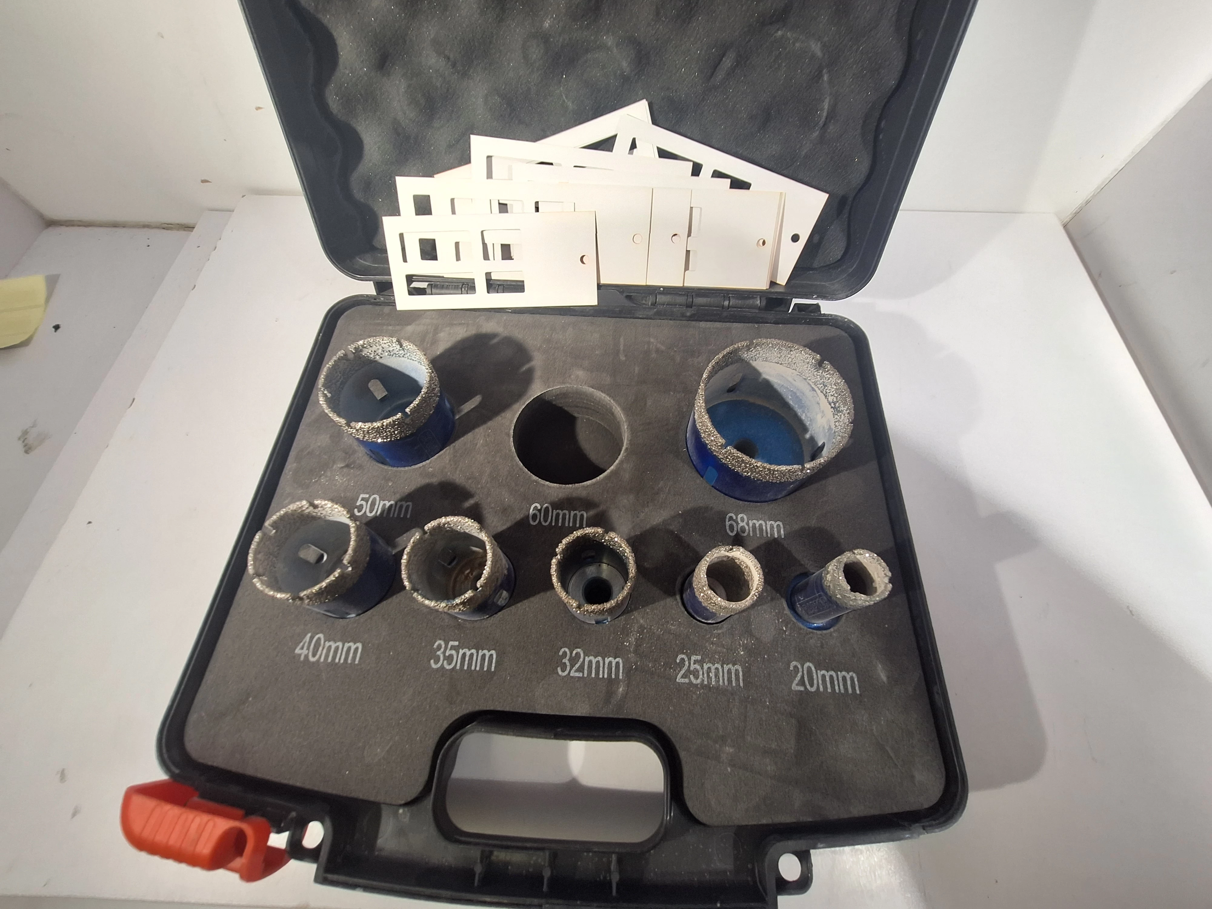 otwornice-diamentowe-walizka-brak-jednej-sztuki-stan-11323-2