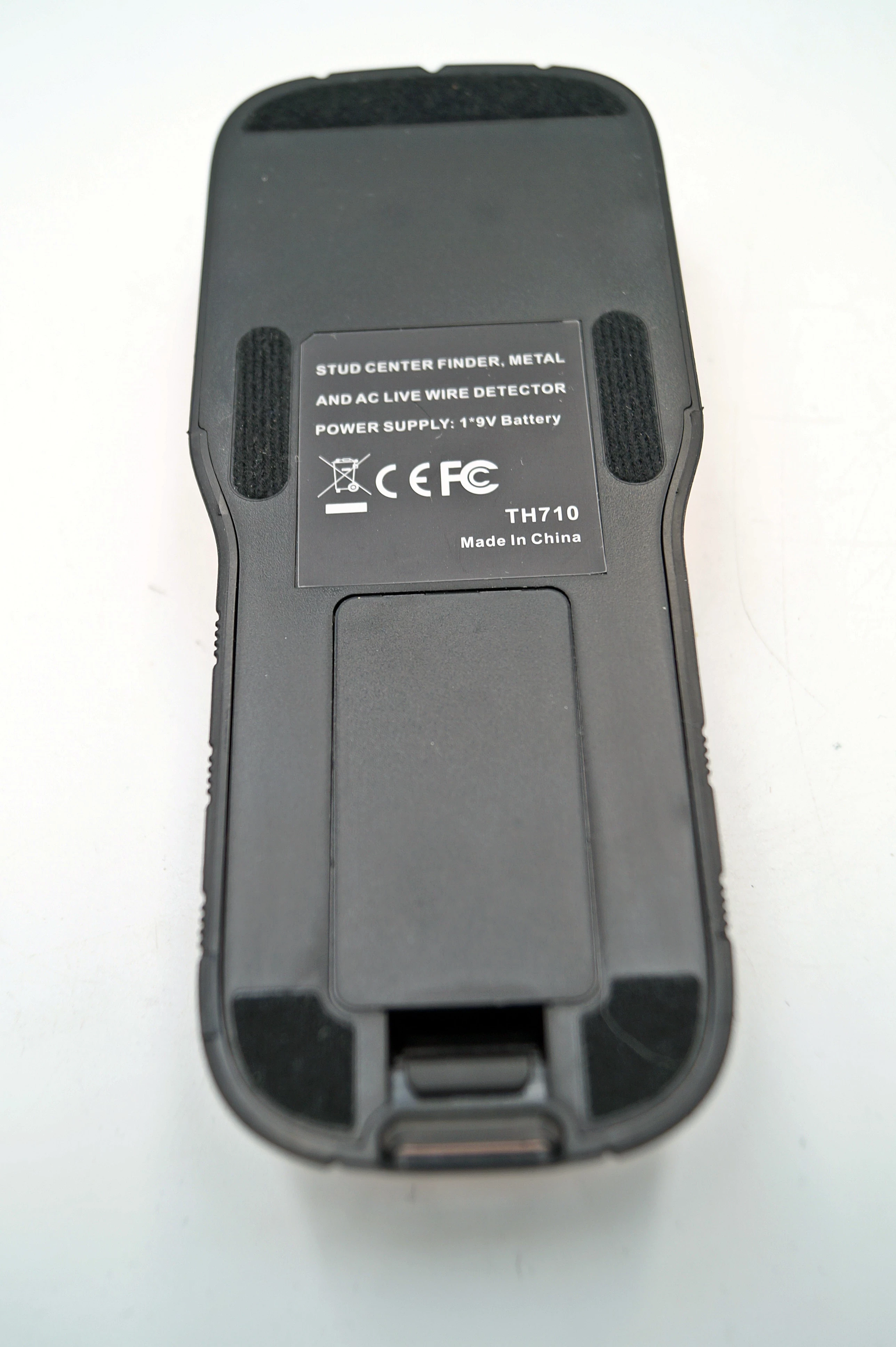 wykrywacz-detektor-metali-metalu-profili-metalowych-przewodow-lcd-th710-ean-gtin-5907621854621