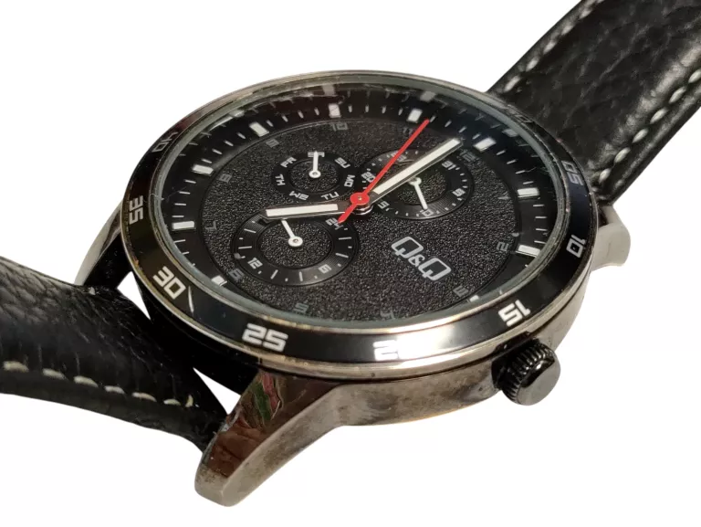 zegarek-czarny-qq-mechanizm-18738-1