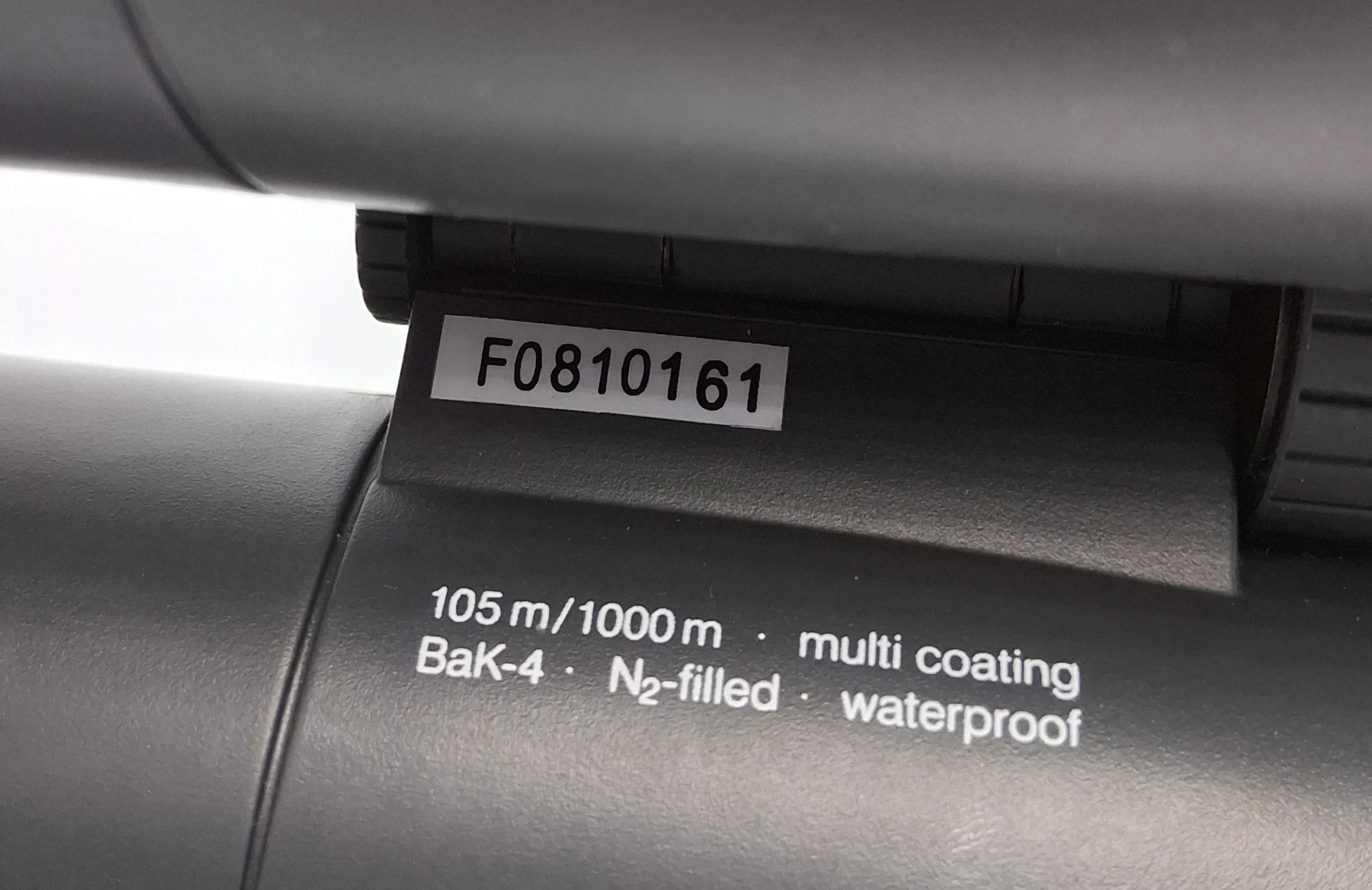 lornetka-eschenbach-sektor-d-10x42b-model-4251-142-sektor-d-10x42-b