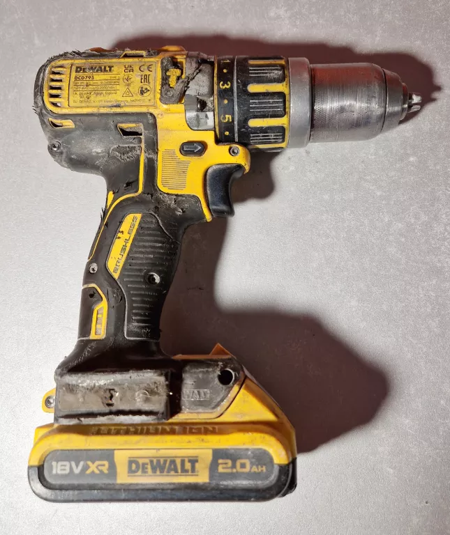 wkretarka-dewalt-dcd795-akumulator-2ah-emilii-gierczak-35-szczecin-rs