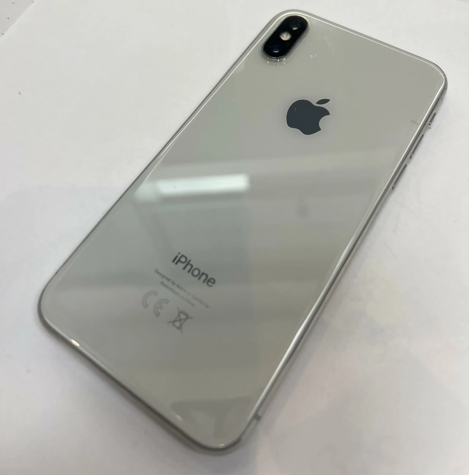 smartfon-apple-iphone-x-3-gb-256-gb-bialy-bateria-100-wbudowana-pamiec-202869-214185