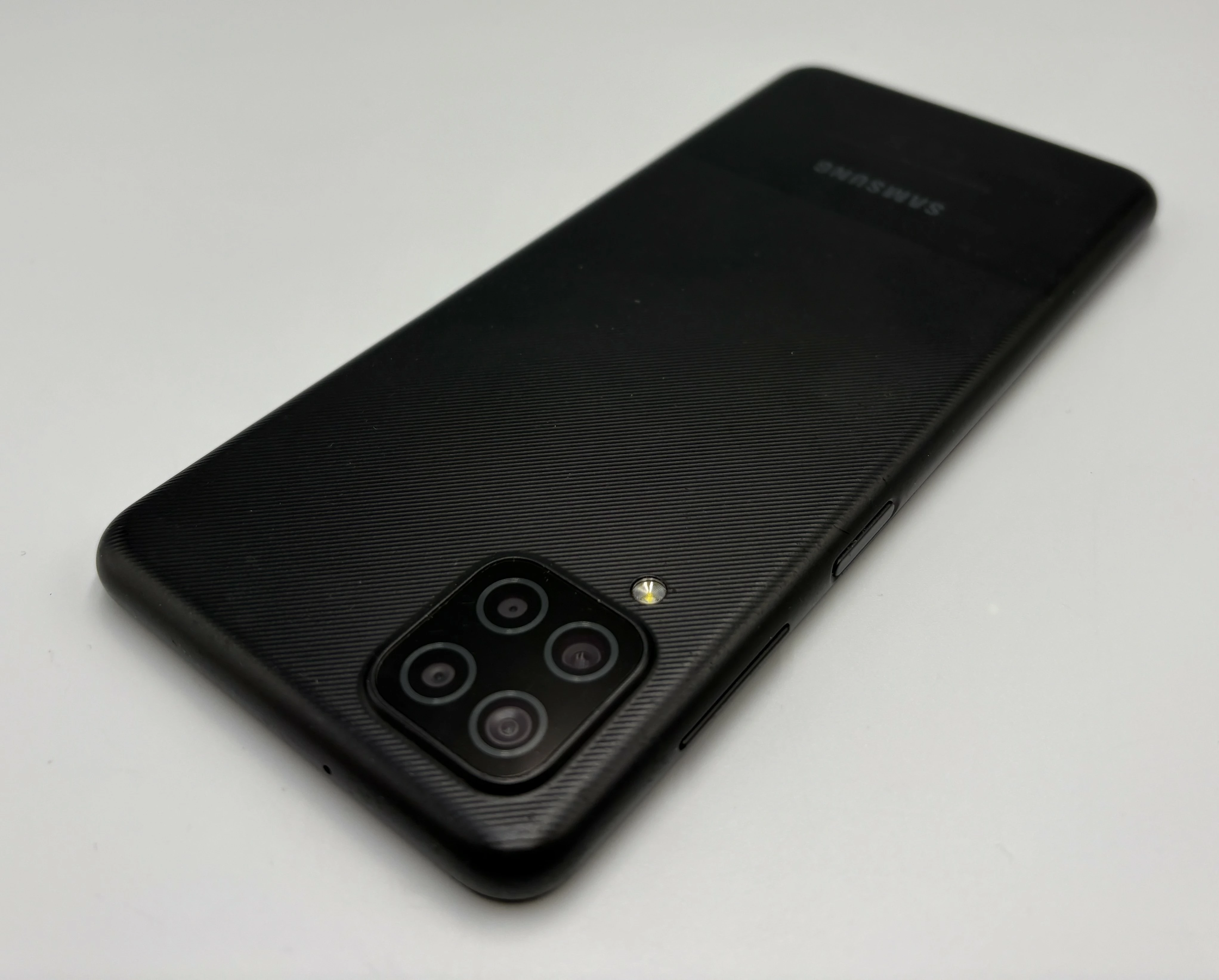 telefon-samsung-galaxy-a12-464-gb-pamiec-ram-202865-214121