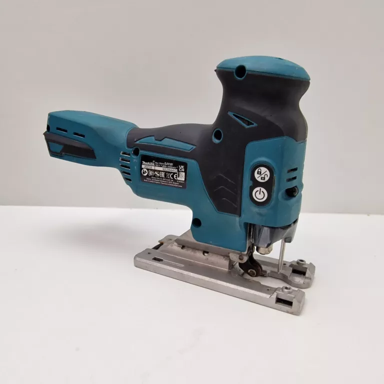 wyrzynarka-akumulatorowa-makita-djv181-mocowanie-brzeszczotu-205041-222245