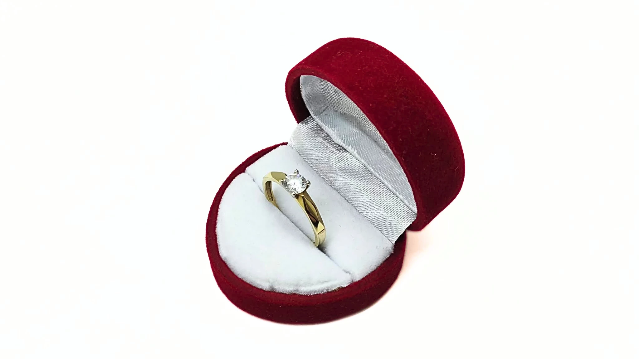 cudowny-zloty-pierscionek-z-blyszczacym-oczkiem-585-r20-196g-stan-11323-2