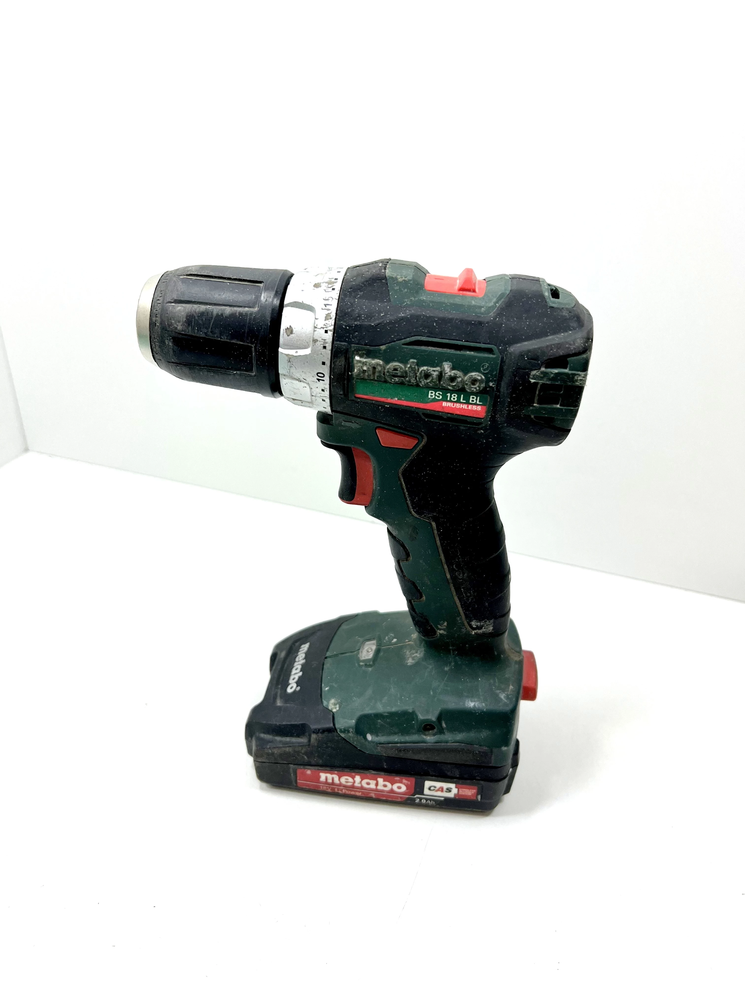 wiertarko-wkretarka-metabo-bs-18-l-bl-2x-akum-walizka-stan-11323-2