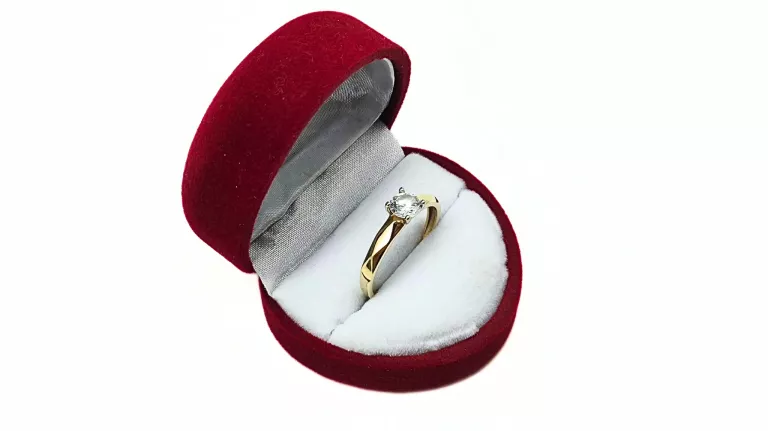 cudowny-zloty-pierscionek-z-blyszczacym-oczkiem-585-r20-196g-krakowska-14-kluczbork-zlotko