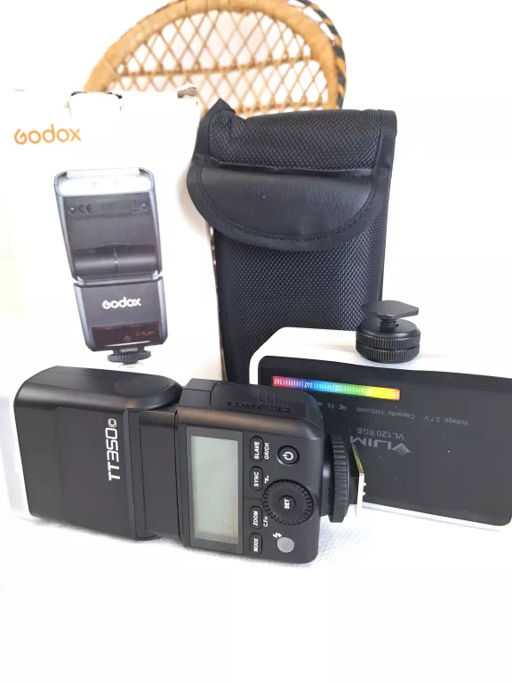 lampy-do-aparatu-vijim-vl-120-rgblampa-do-aparatu-godox-tt350-stan-11323-2