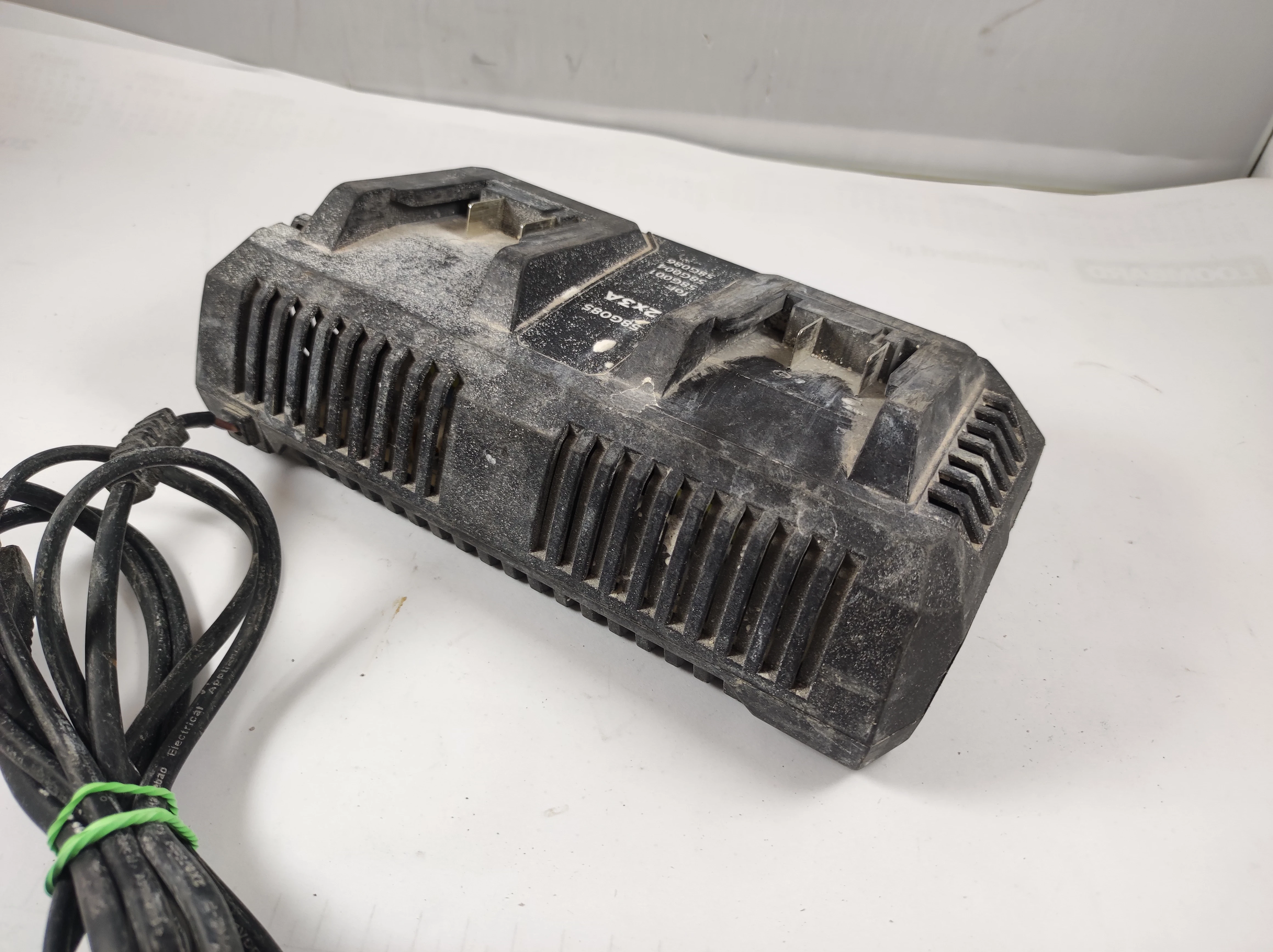 ladowarka-graphite-58g085-kod-producenta-58g085