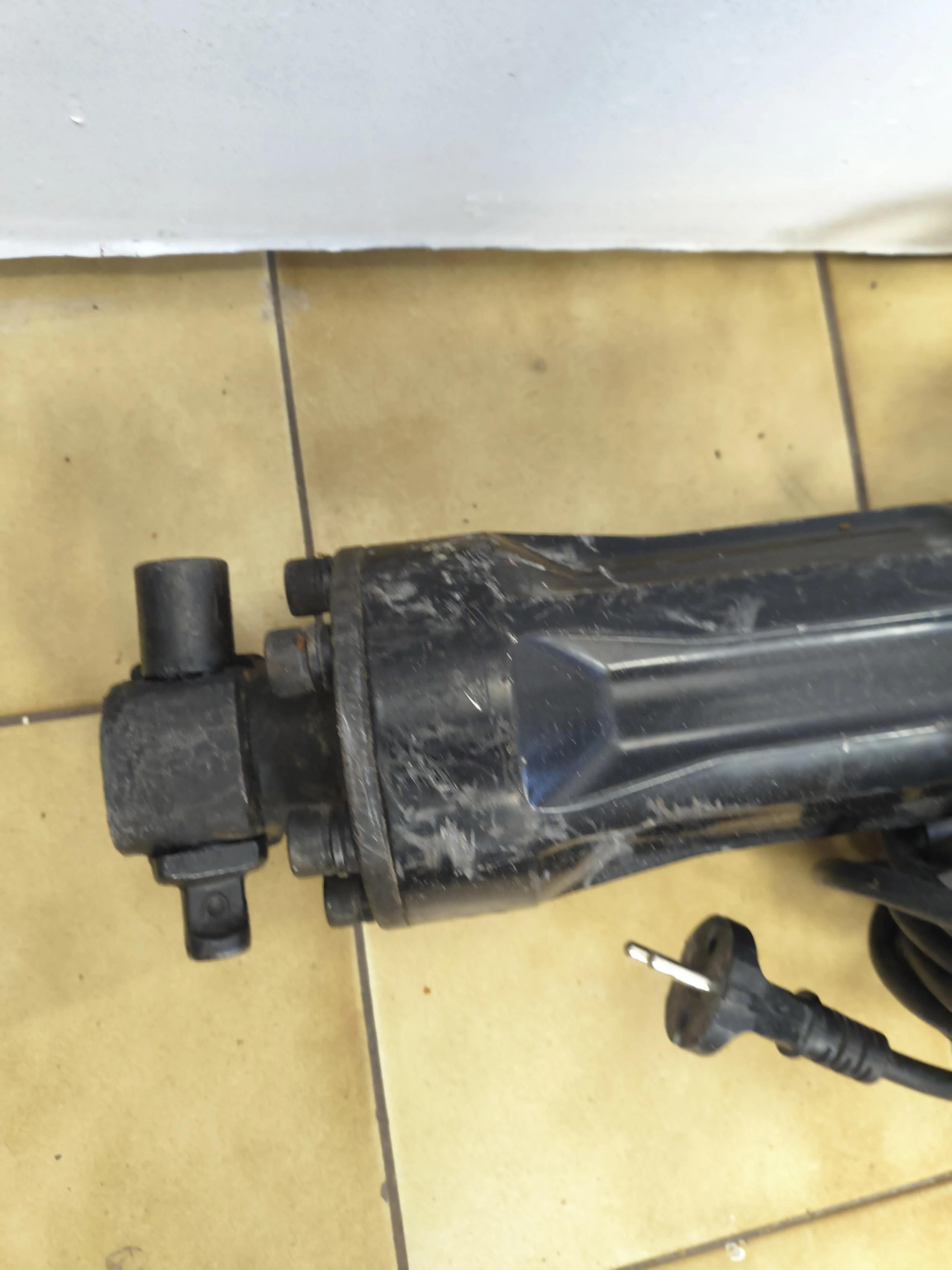 mlot-wyburzeniowy-yato-82001-kod-producenta-yt-82001