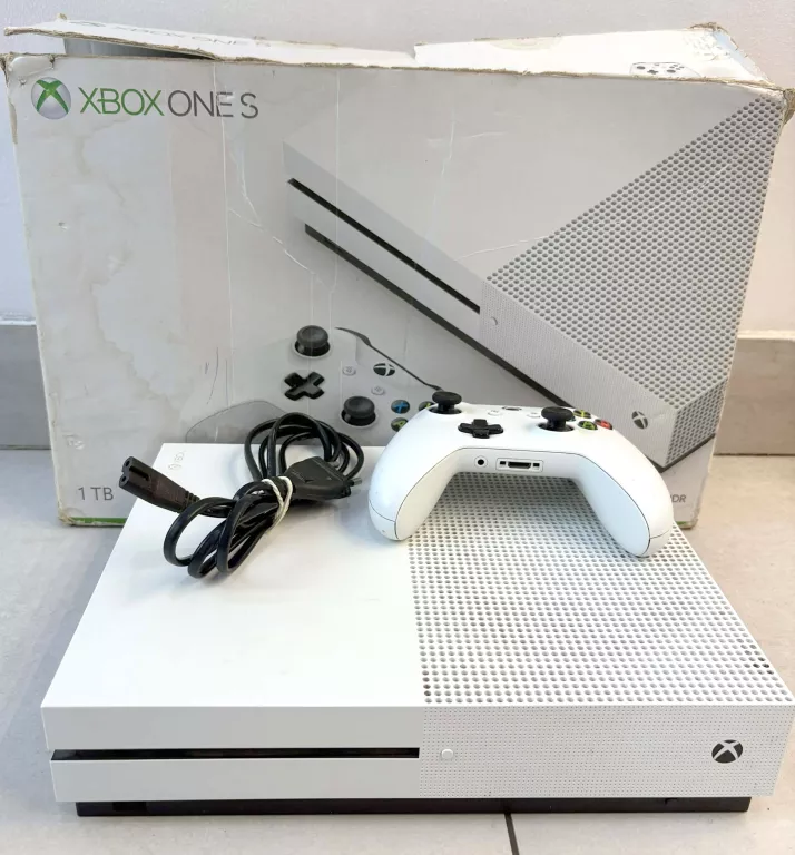 konsola-xbox-one-s-1681-1tb1-padzasilacz-w-pudelku-al-legionow-5030-lomza