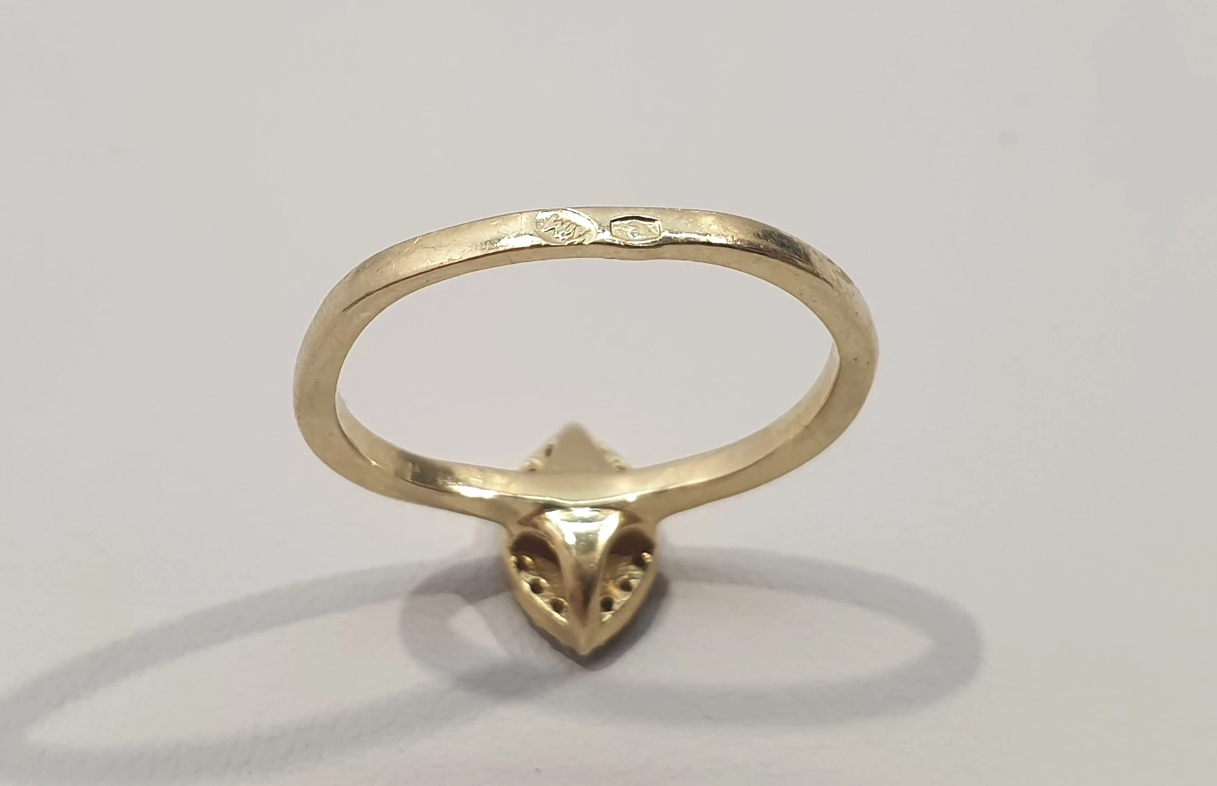 sliczny-zloty-pierscionek-p585-g185-r11-material-15835-2