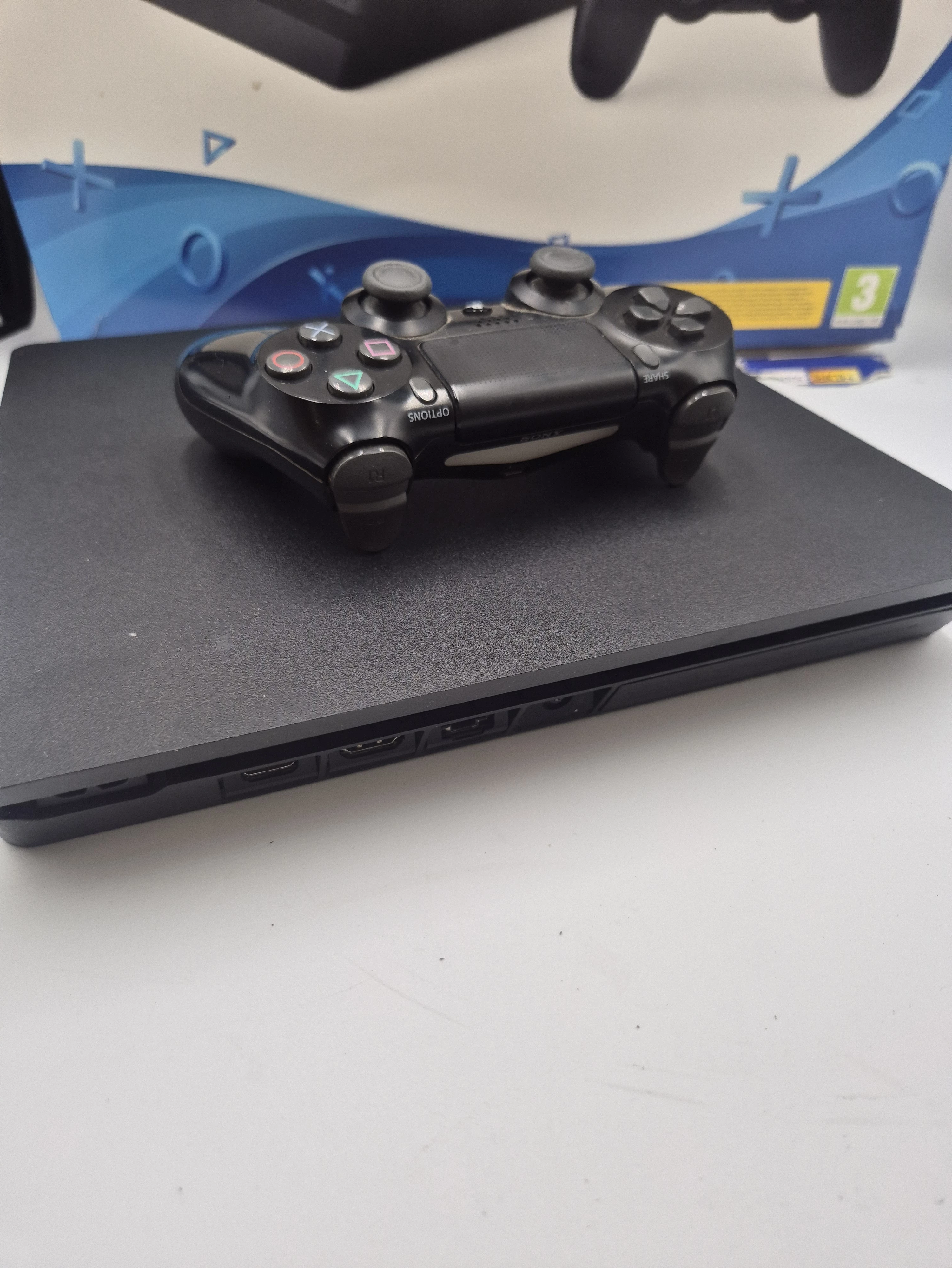 konsola-playstation-4-slim-500gb-zestaw-wersja-130590-2