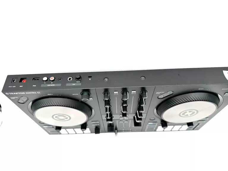 native-instruments-traktor-kontrol-s2-mk3-kontroler-dj-pasmo-przenoszenia