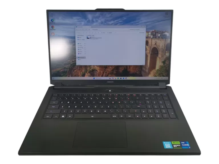 laptop-gigabyte-aorus-17h-32gb-1tb-i7-swietojanska-82-gdynia-harbor