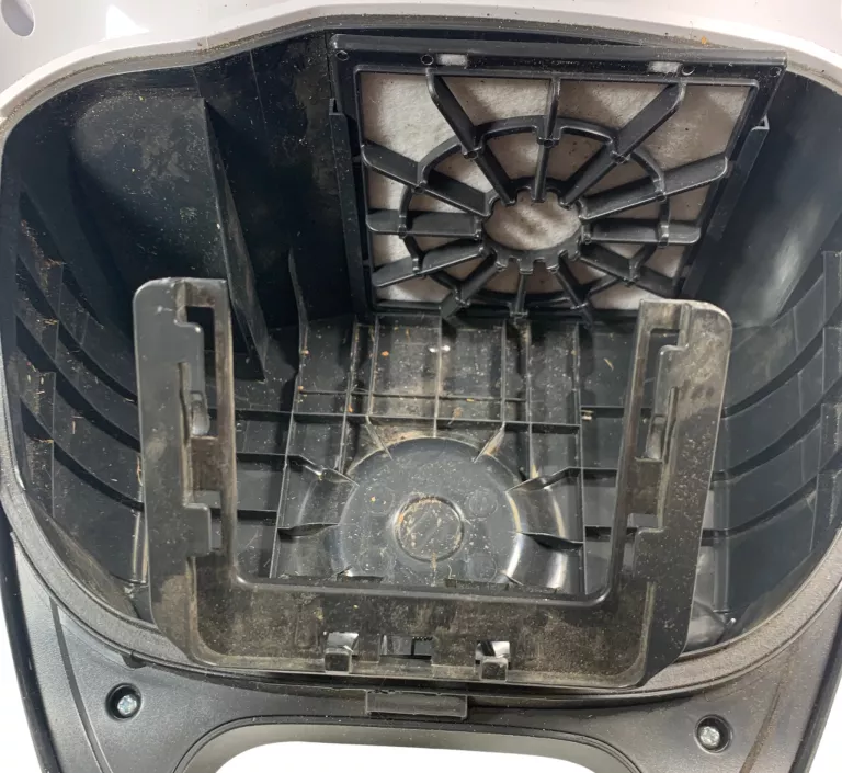 odkurzacz-electrolux-easygo-eeg41w-rura-szczotka-kolor-dominujacy-129357-2