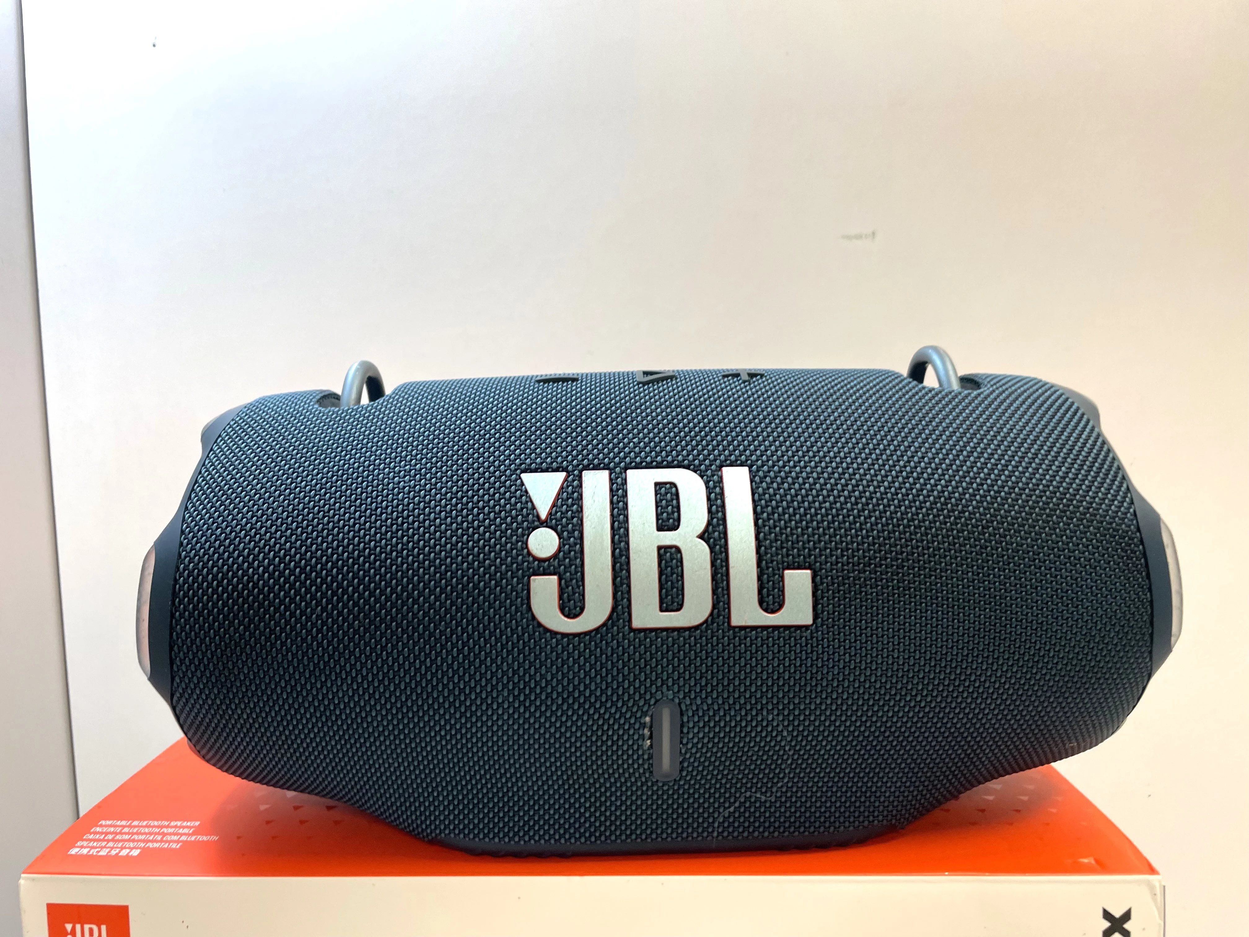 glosnik-przenosny-jbl-xtreme-4-wielokolorowy-100-wgw-funkcje-221089-2