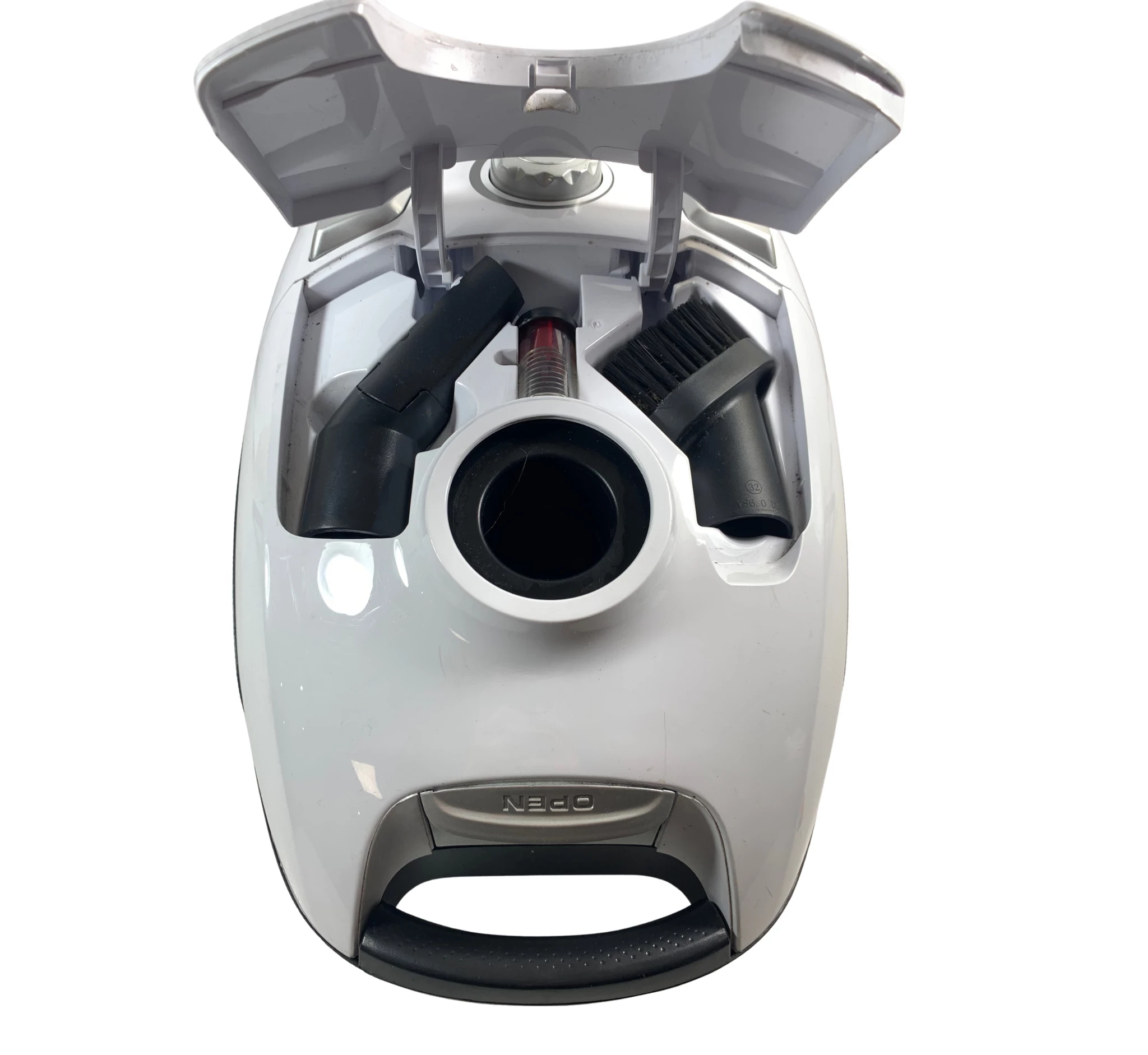 odkurzacz-electrolux-easygo-eeg41w-rura-szczotka-zasieg-pracy-750