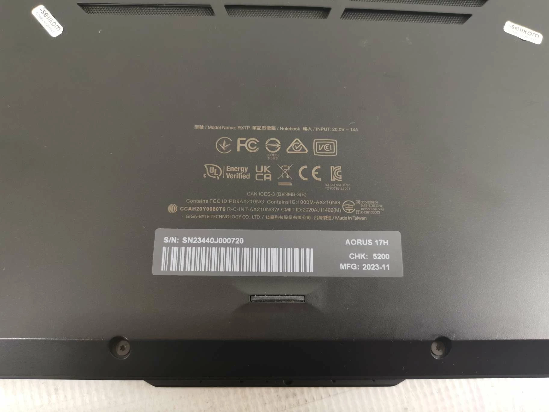 laptop-gigabyte-aorus-17h-32gb-1tb-i7-kod-producenta-aorus-bsf-73ee654sh