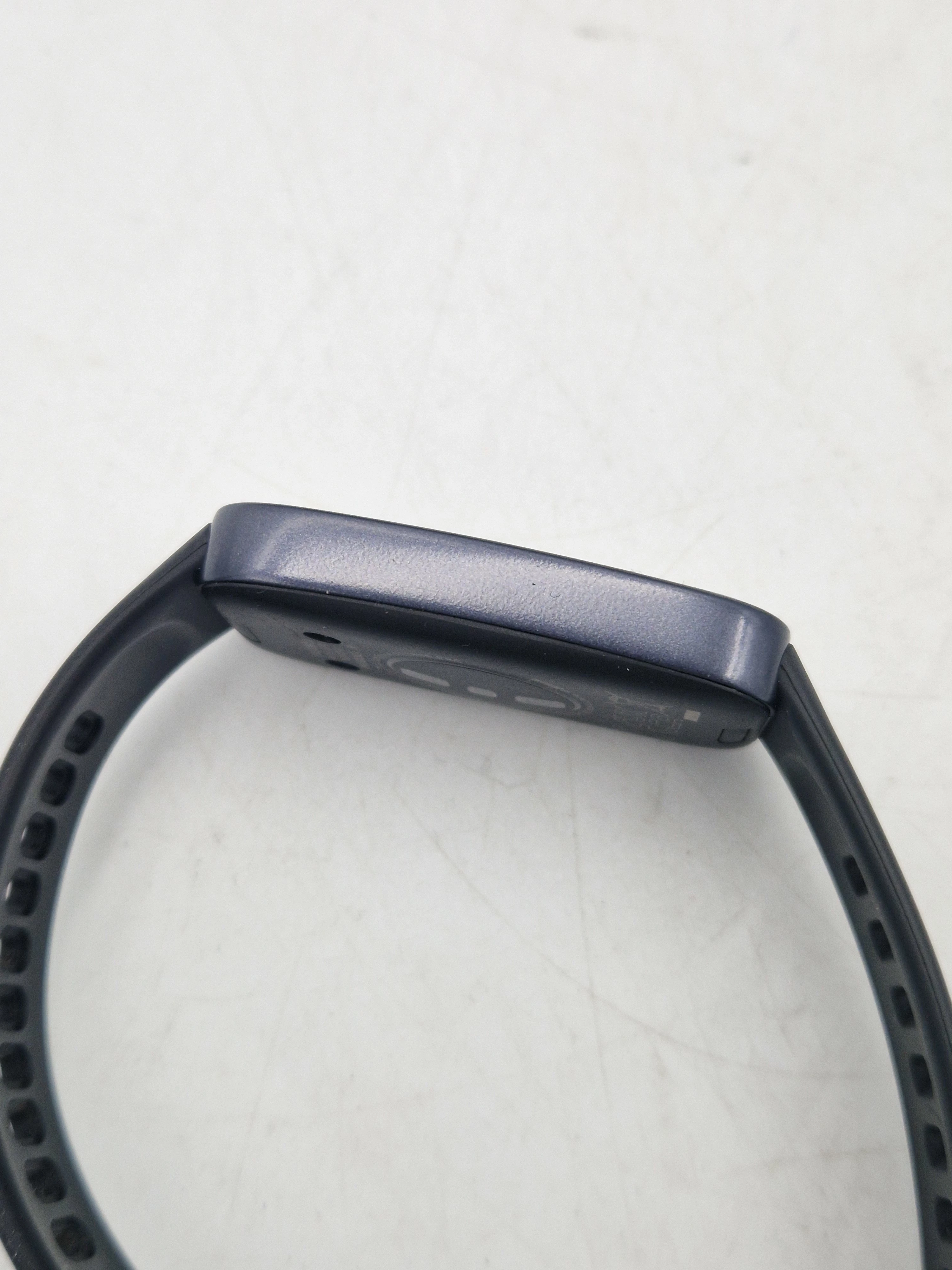 smartwatch-huawei-band-10-model-249460-1651273