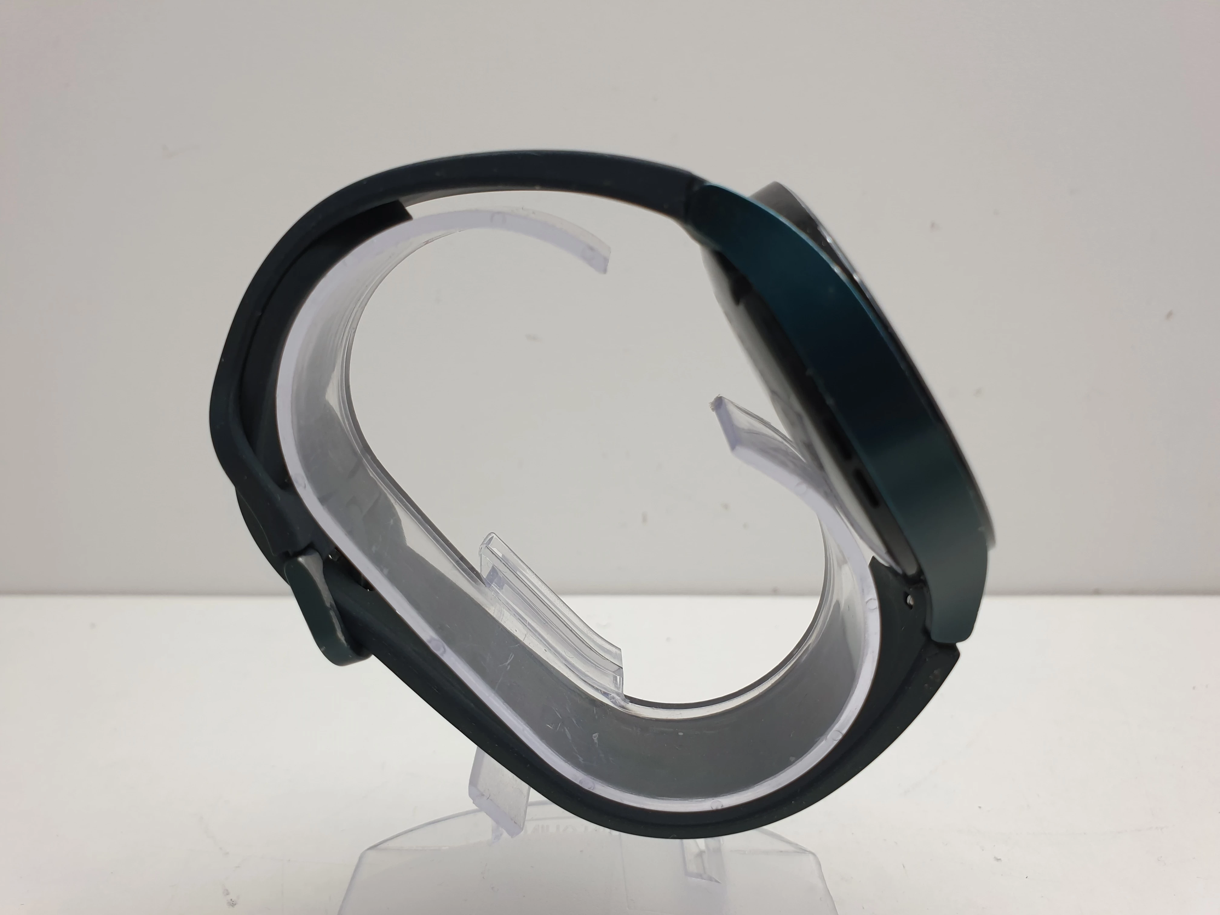 smartwatch-samsung-galaxy-watch-4-sm-r870-model-249460-1680455