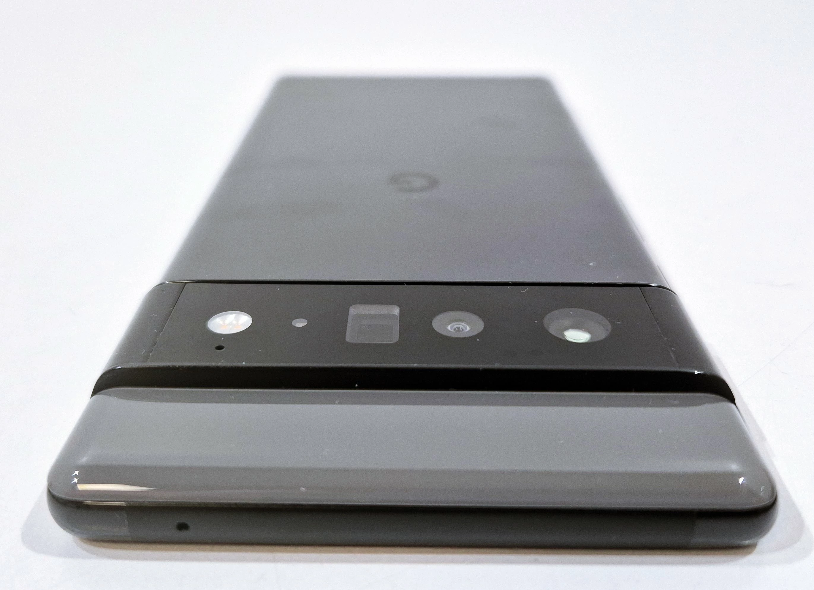 telefon-google-pixel-6-pro-12256-gb-transmisja-danych-217-2048