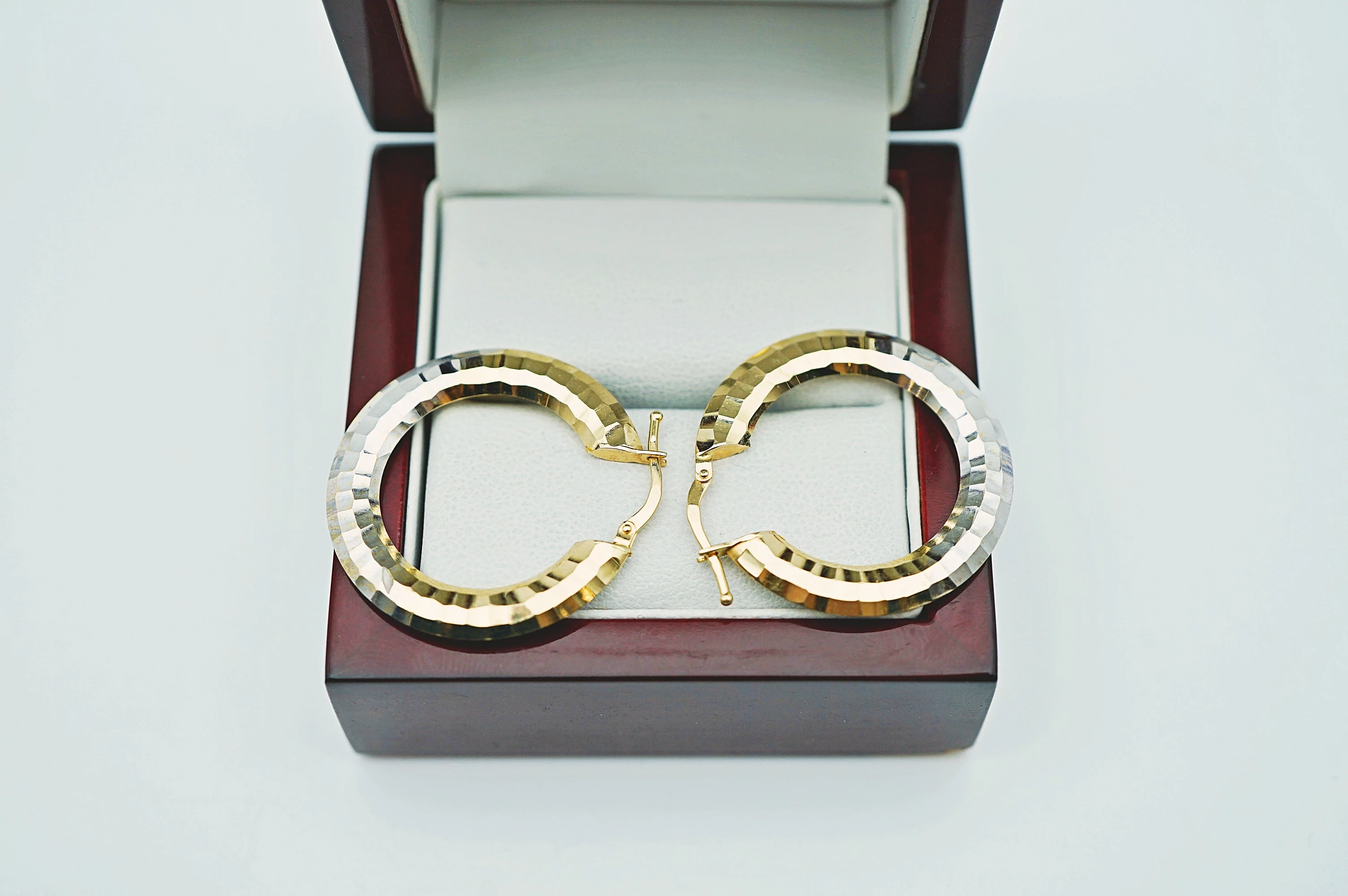 zlote-kolczyki-karbowane-kola-585299gzatrzask-rodzaj-zapiecia-2207-5