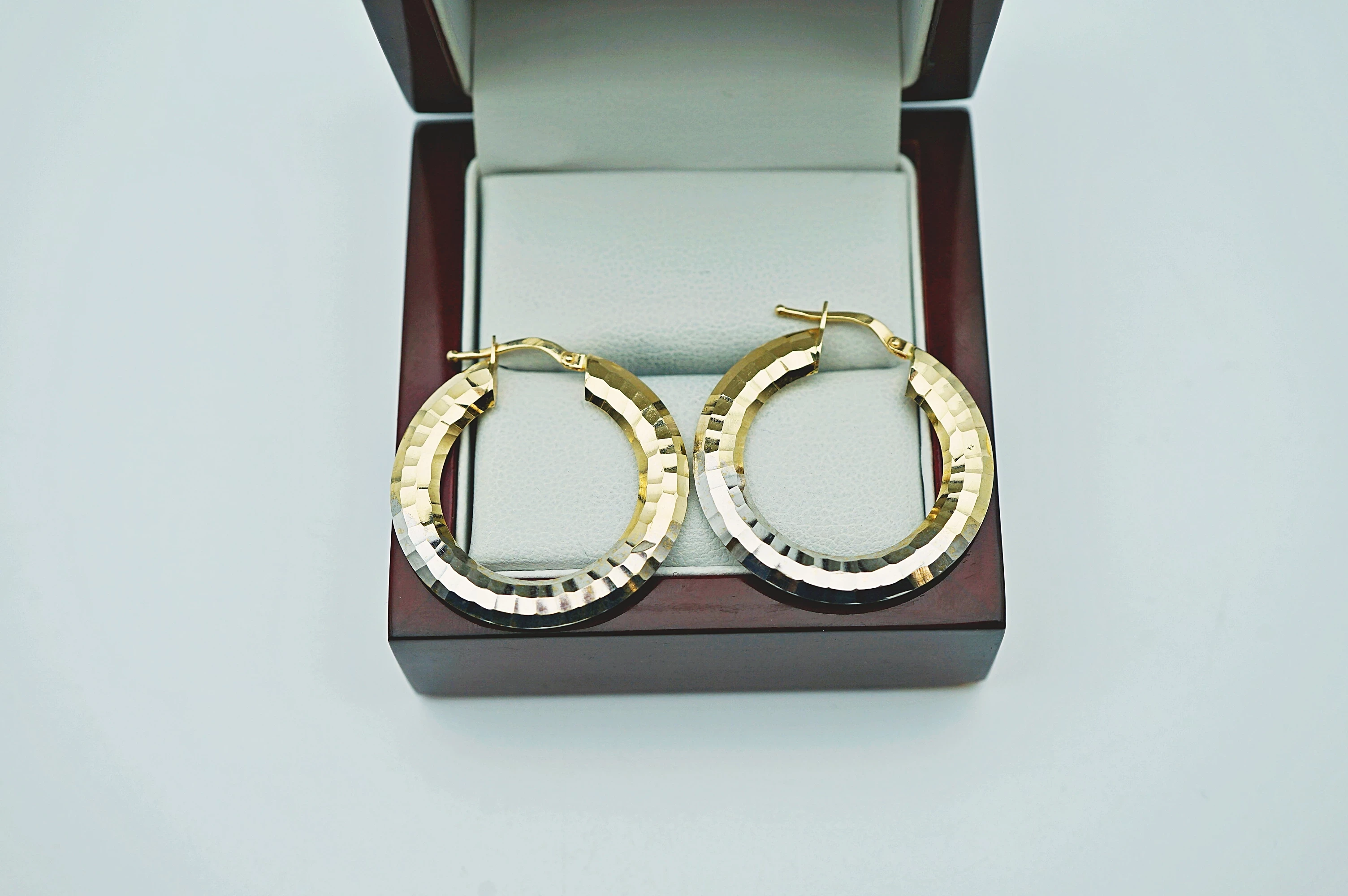 zlote-kolczyki-karbowane-kola-585299gzatrzask-osiedle-czecha-96-poznan