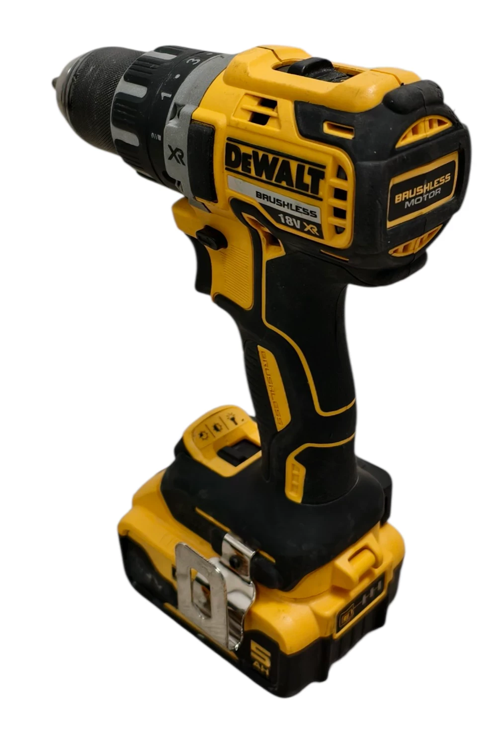 wiertarko-wkretarka-dewalt-dcd791-akumulator-5ah-pojemnosc-akumulatora-000