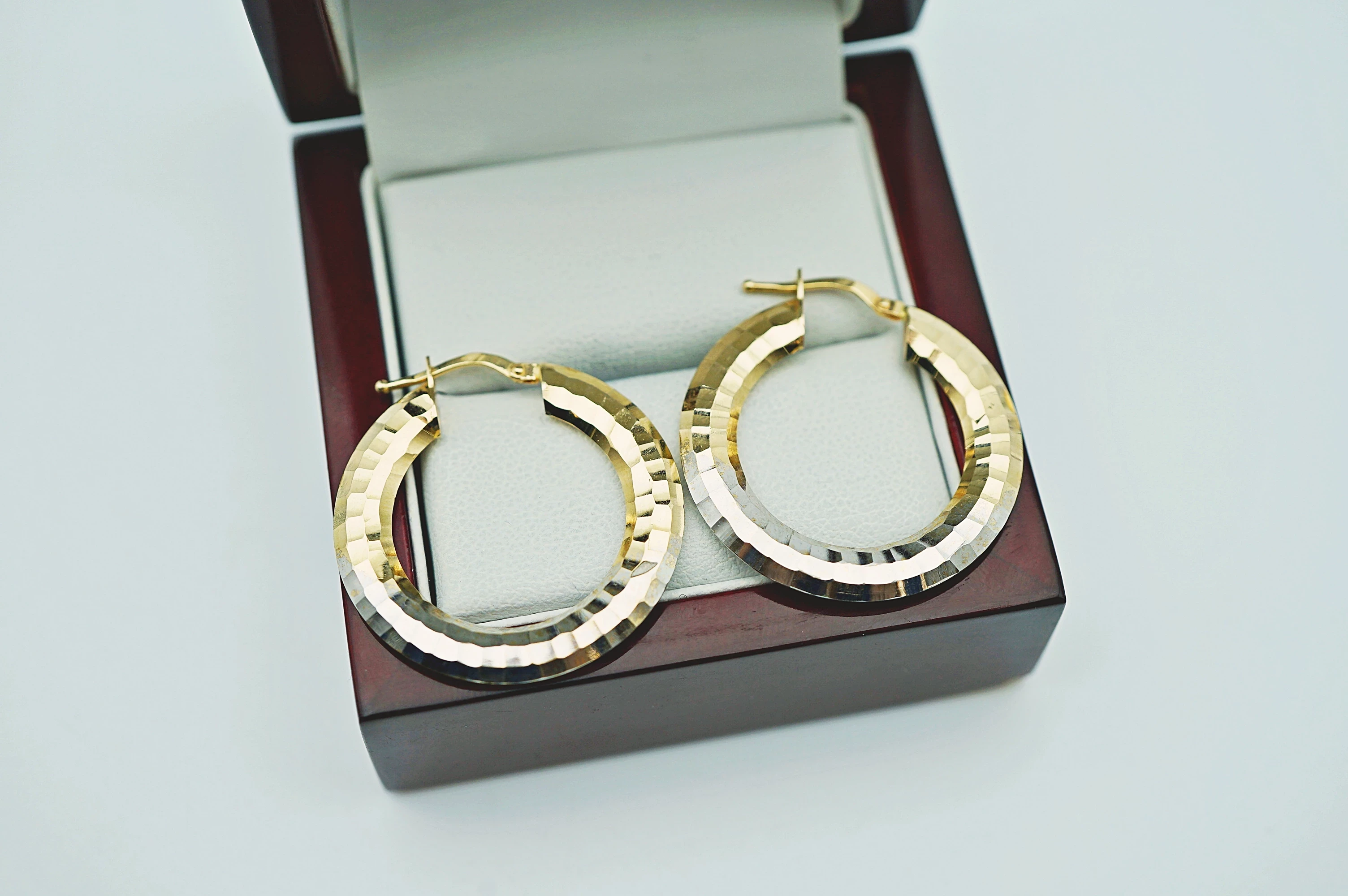 zlote-kolczyki-karbowane-kola-585299gzatrzask-kamien-17088-524288