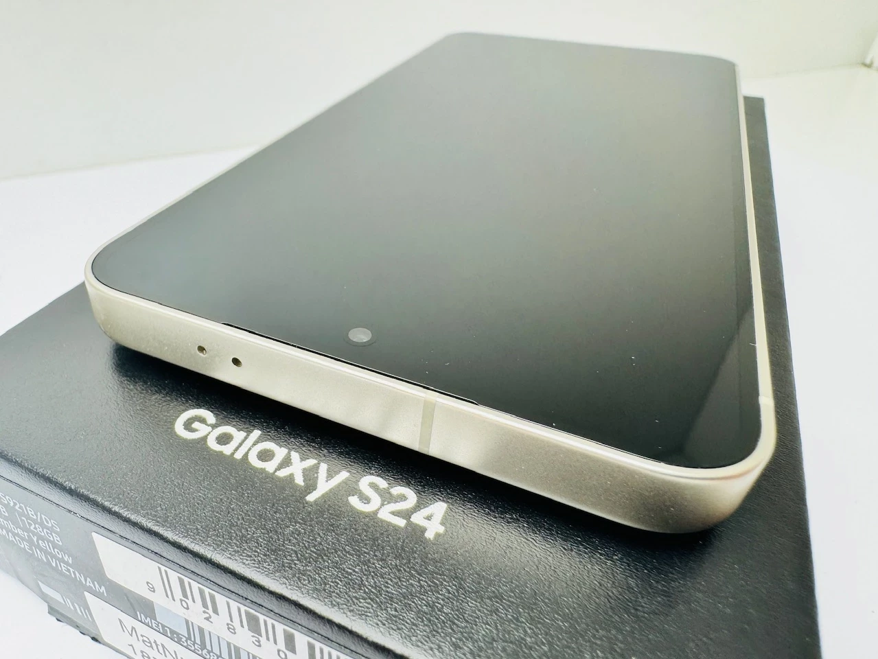 telefon-samsung-galaxy-s24-amber-yellow-8gb128gb-stan-11323-2