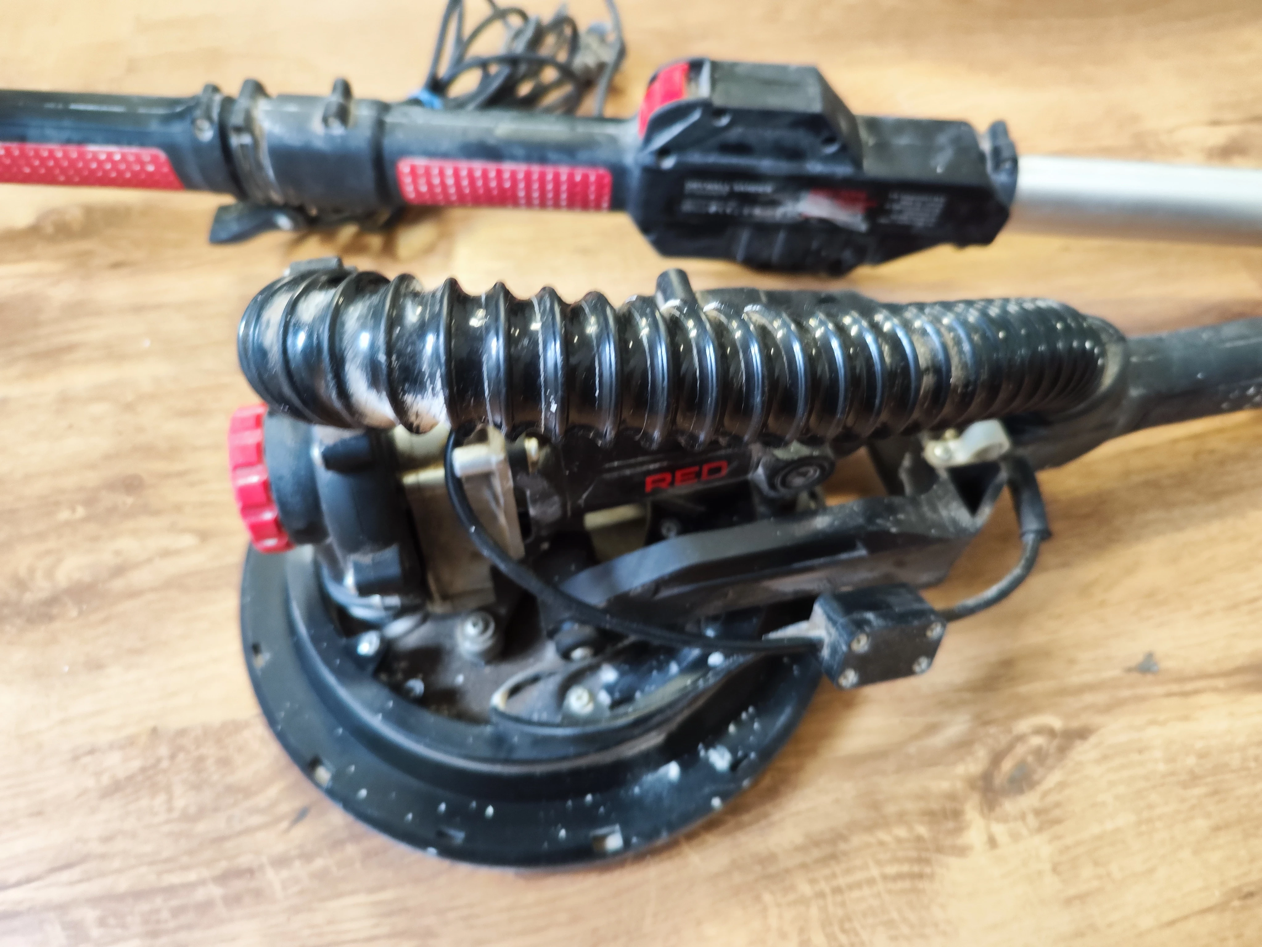 szlifierka-do-gipsu-1550w-red-technic-rtsdg0019-niepodleglosci-26-czechowice-milz-2