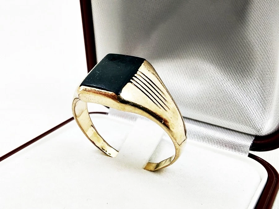 zloty-sygnet-p585-z-czarnym-kamieniem-rozmiar-26-waga-396-krzywoustego-324-wroclaw